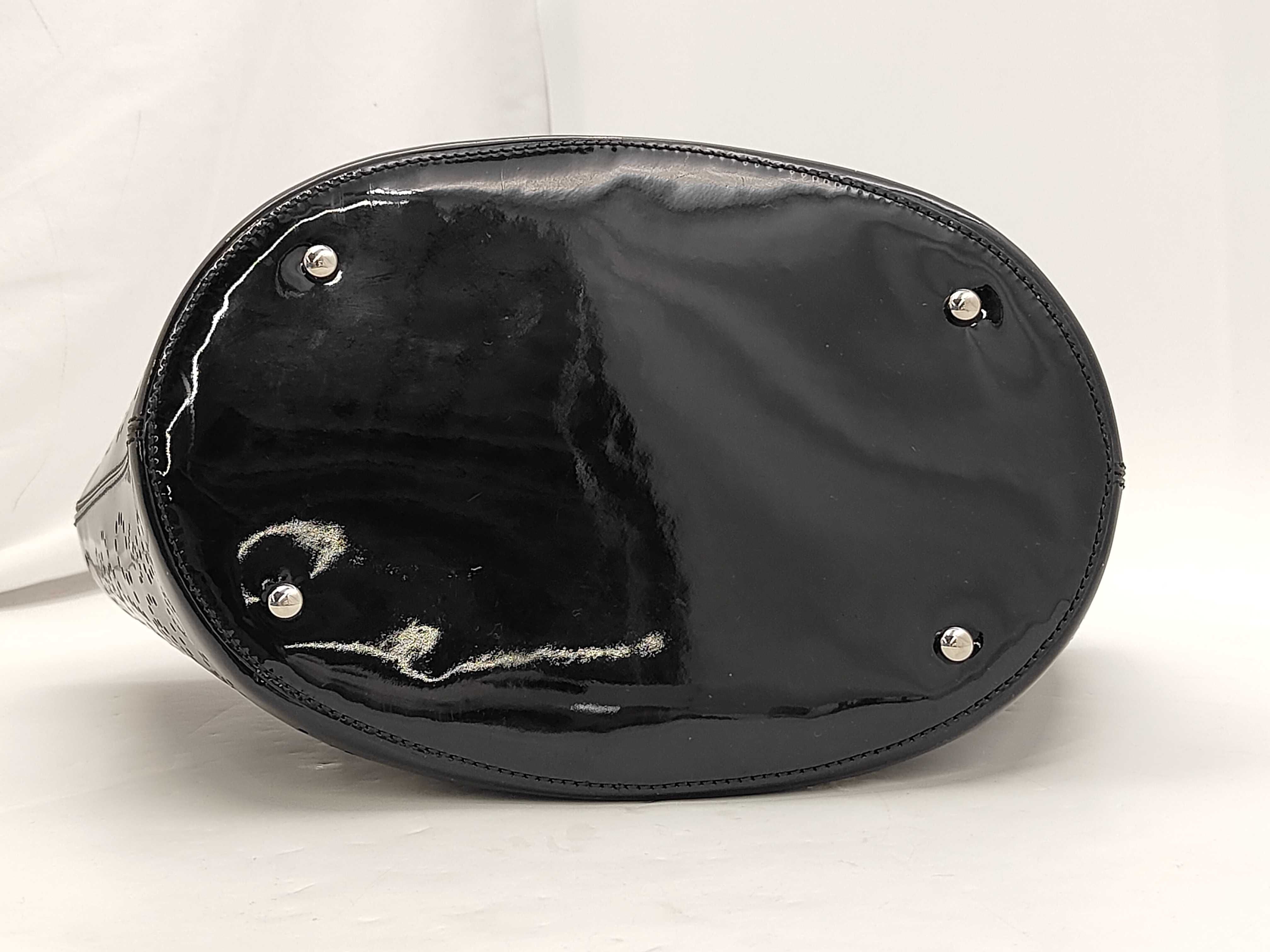 tote bag with perforated Coco Mark, patent leather, black, with serial number sticker. — view 3