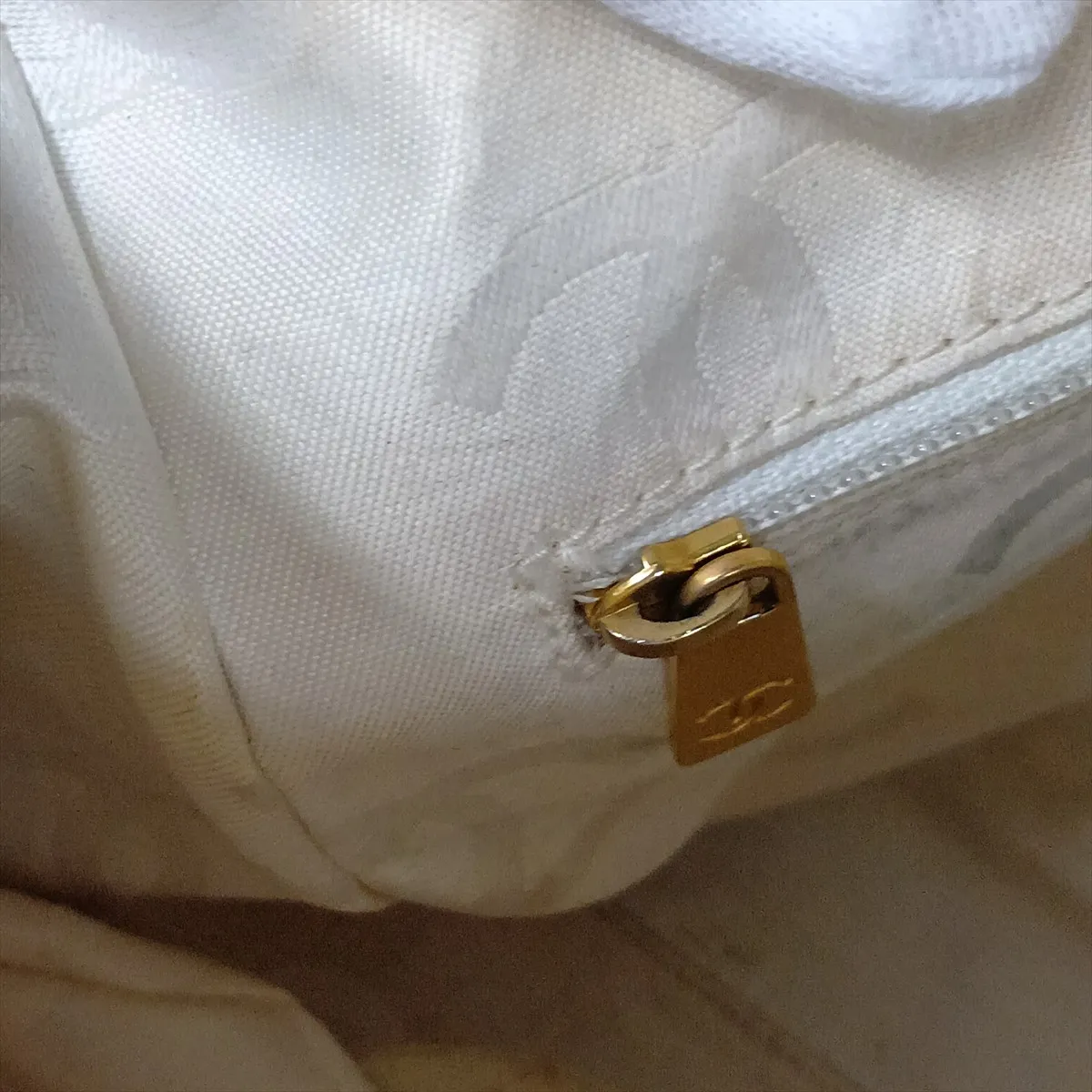 Coco Mark Leather Chain Shoulder Bag, White with Gold Hardware, 8904905, Series 8 — view 14