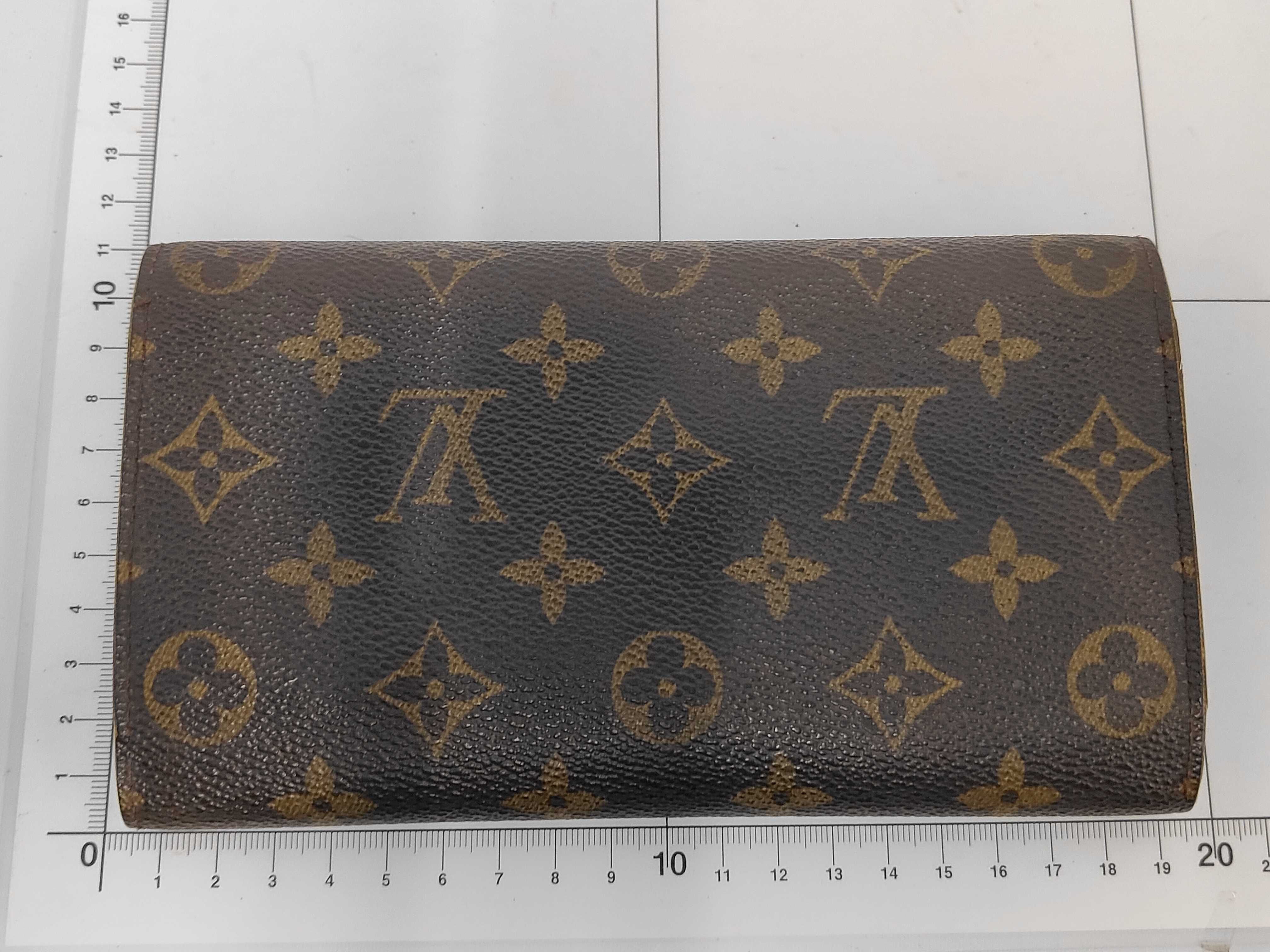 Monogram / Monogram / Portefeuille Tresor International / M61215 / TH0939 / Long Wallet / PVC Wallet — view 2