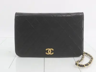Matelassé (Bag) - Chain Shoulder Bag - Lambskin - Coco Mark - Black