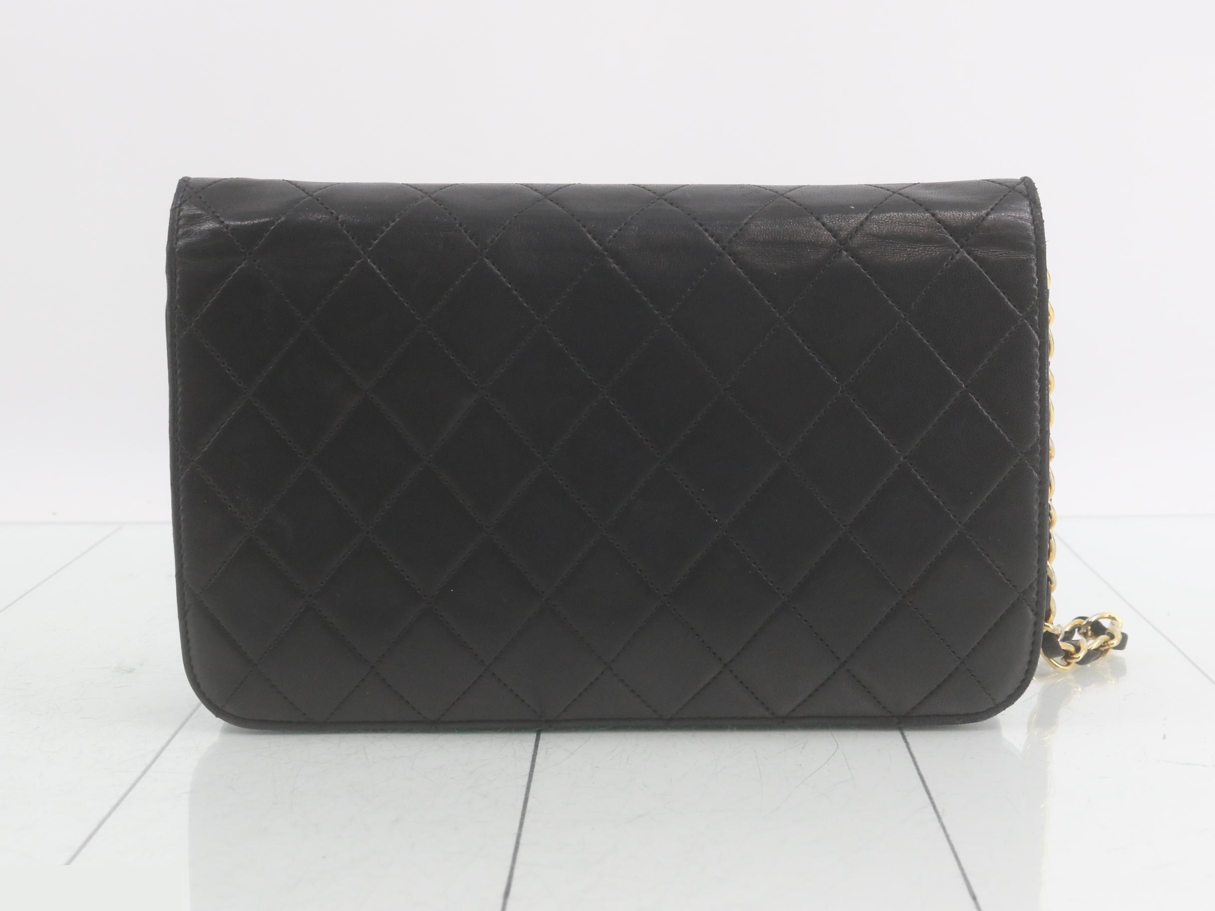 Matelassé (Bag) - Chain Shoulder Bag - Lambskin - Coco Mark - Black — view 2