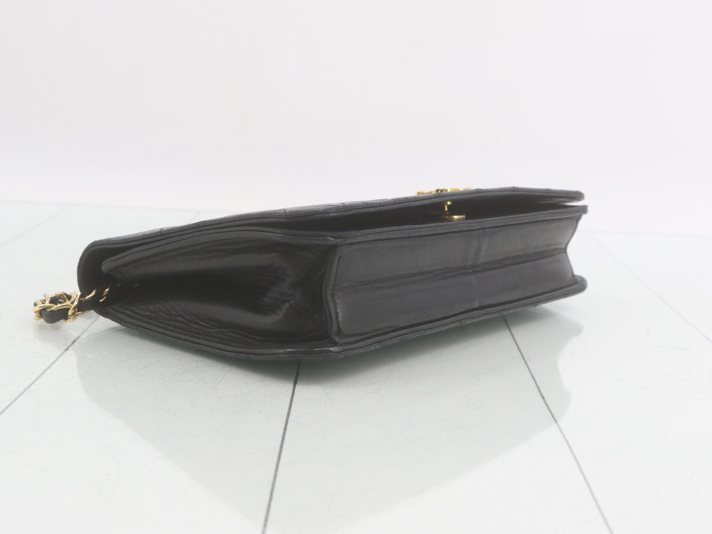 Matelassé (Bag) - Chain Shoulder Bag - Lambskin - Coco Mark - Black — view 5