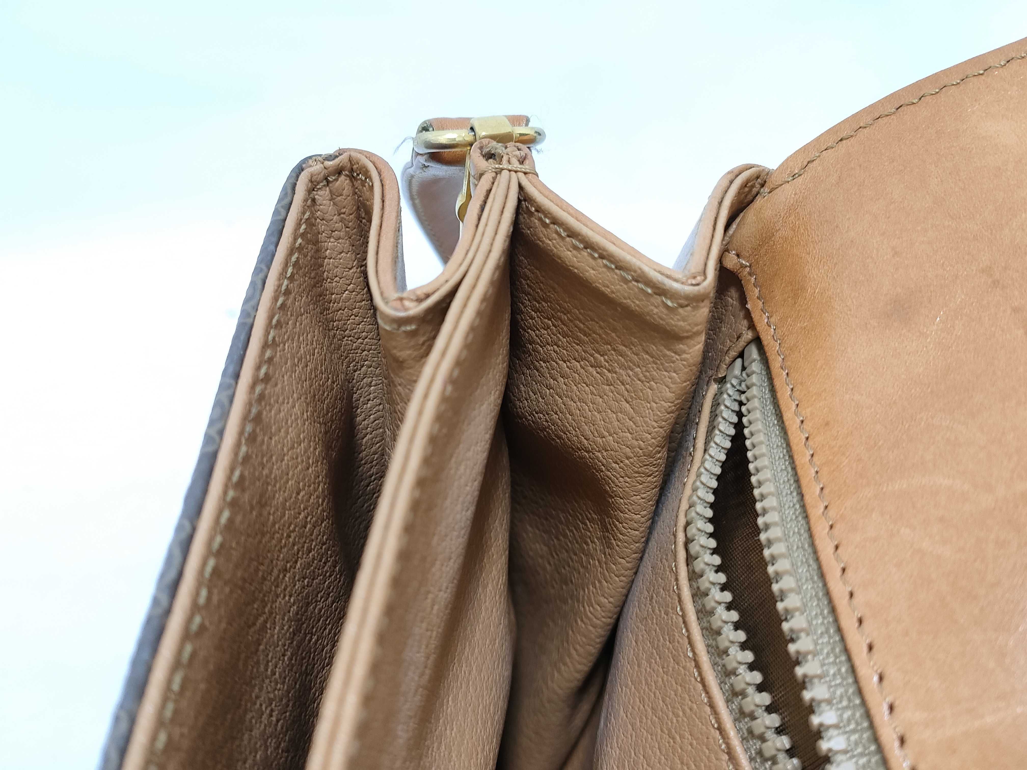 Shoulder Bag MO9 Shoulder Bag — view 9