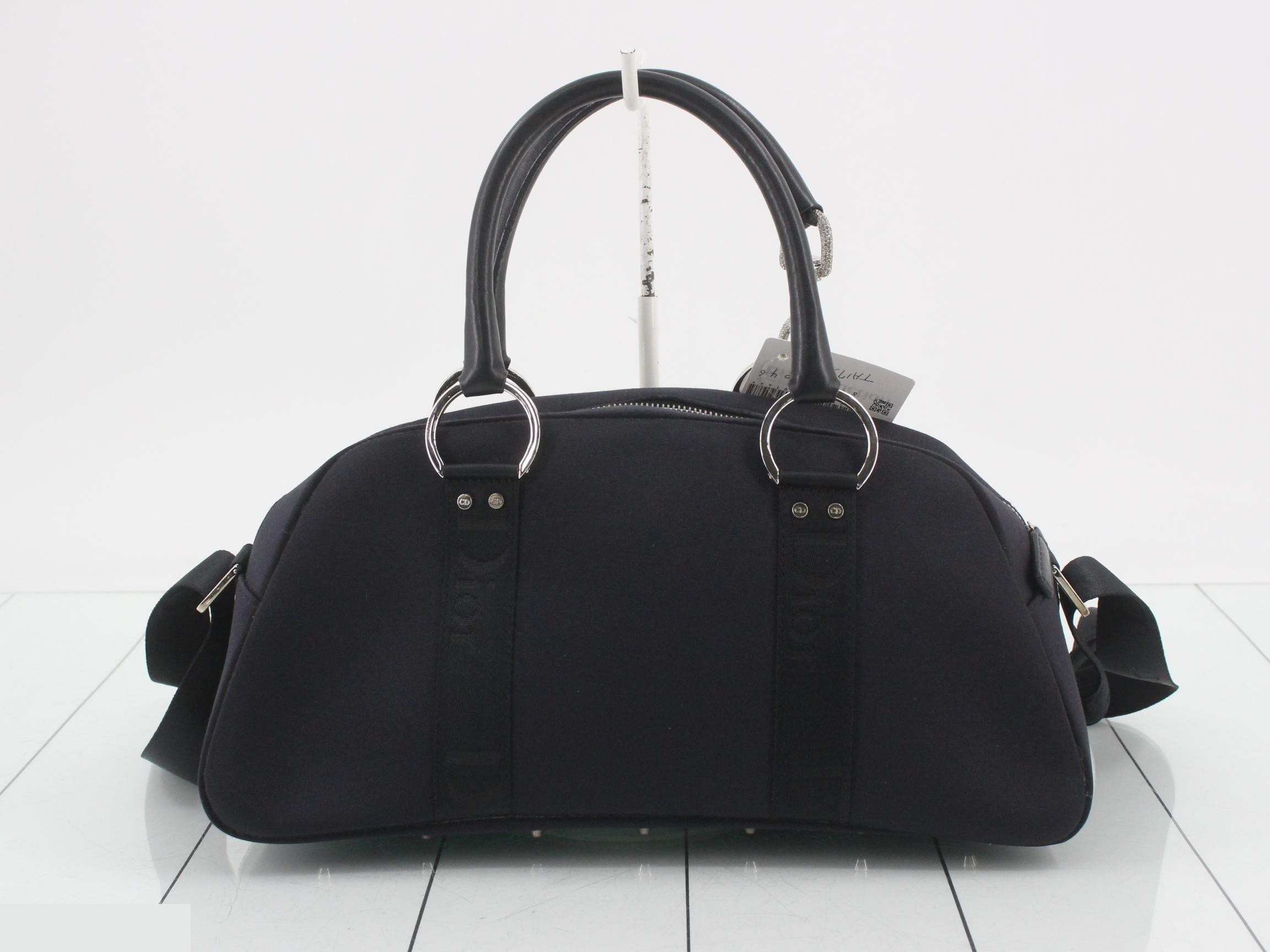 Hardcore 2-Way Bowling Bag Handbag — view 2