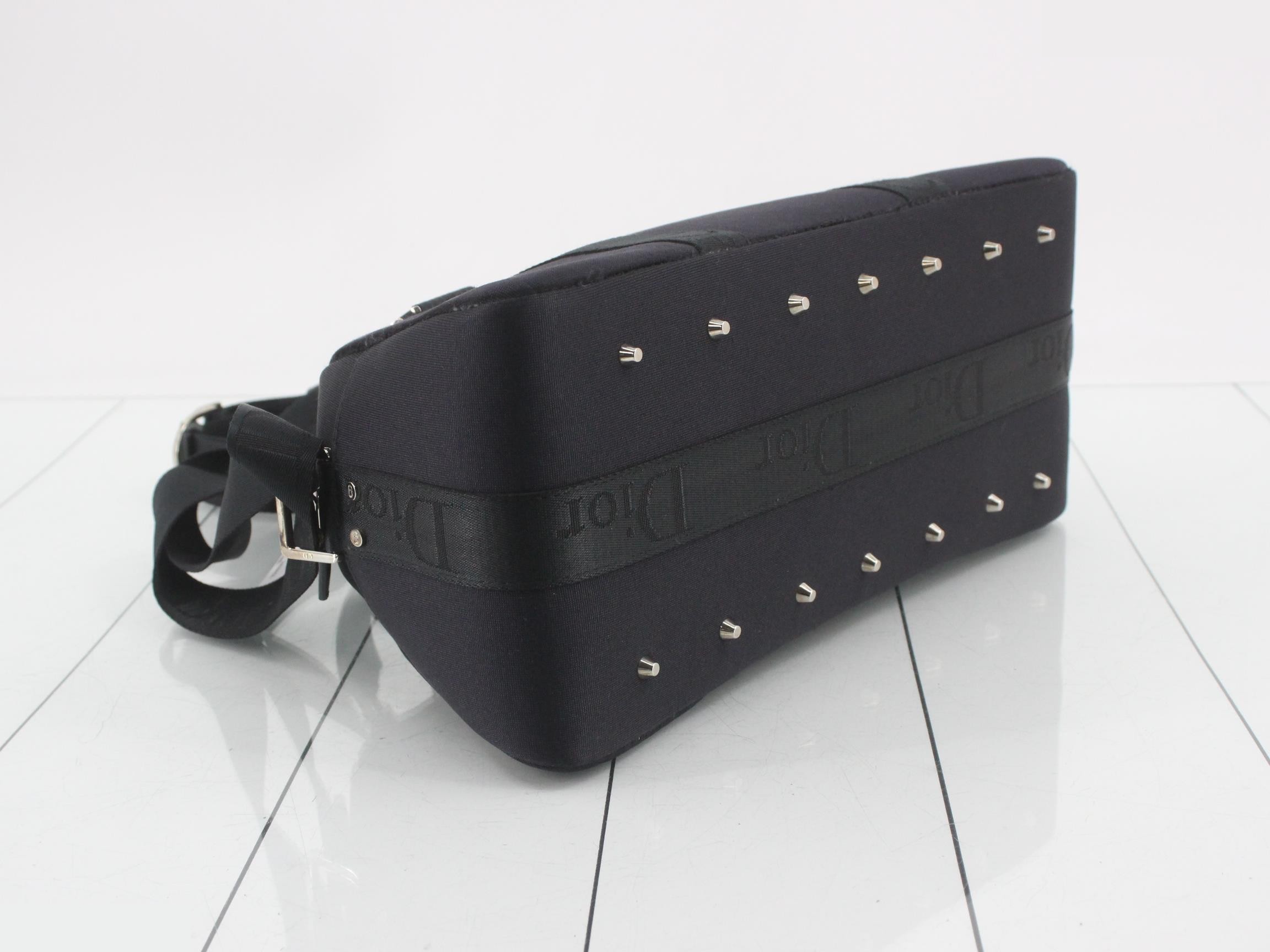 Hardcore 2-Way Bowling Bag Handbag — view 5
