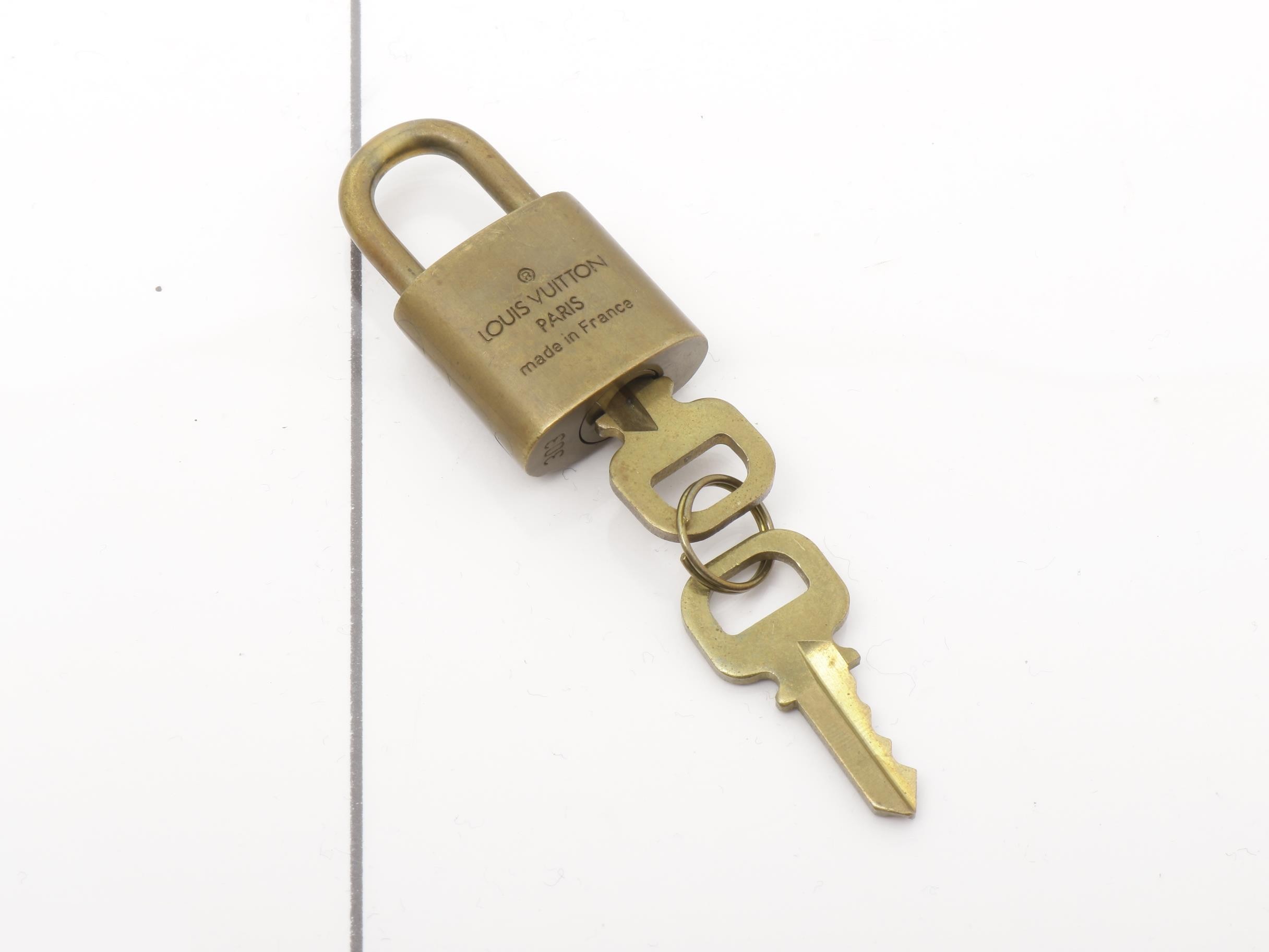 Padlock — view 2