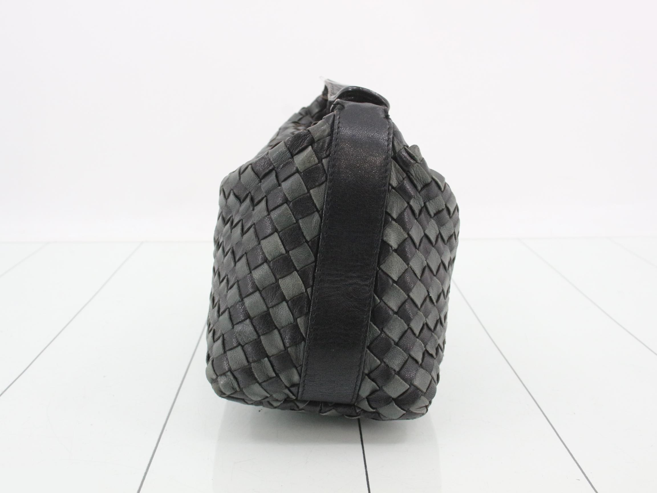 Intrecciato (bag) - Handbag - Gray - Black — view 4