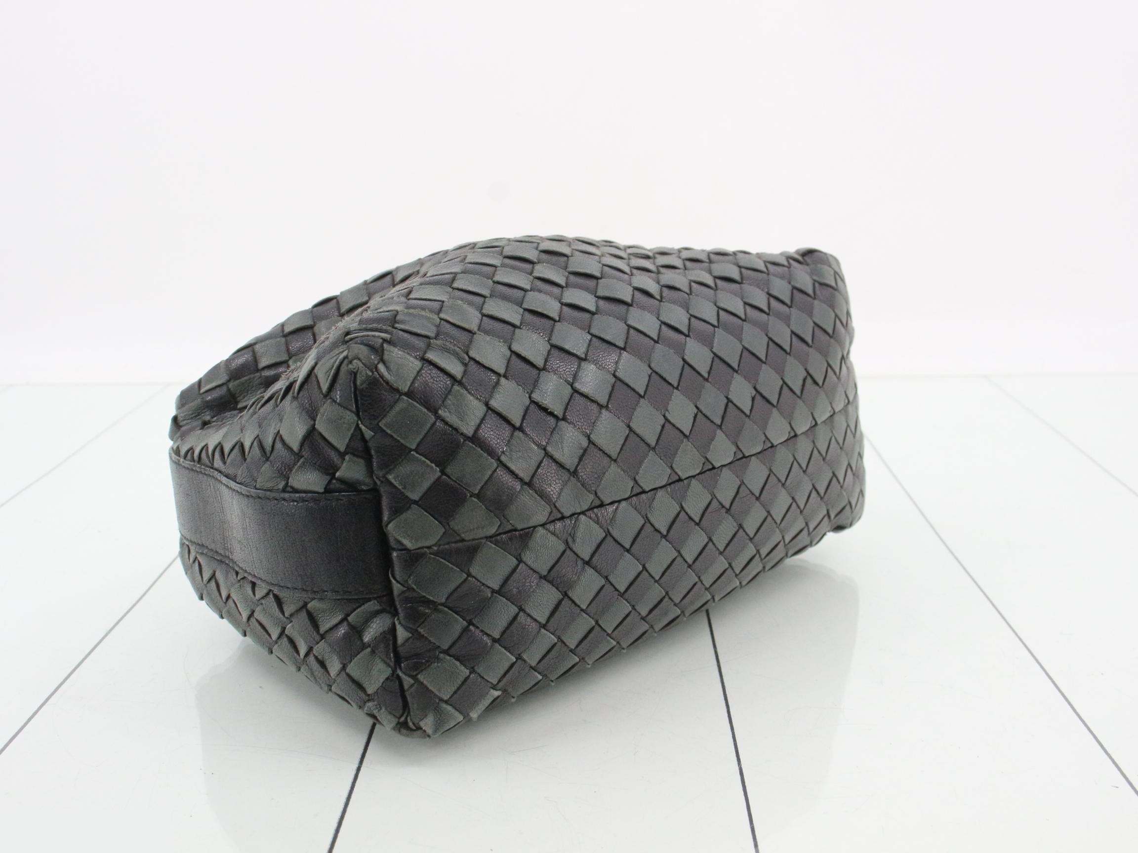 Intrecciato (bag) - Handbag - Gray - Black — view 5