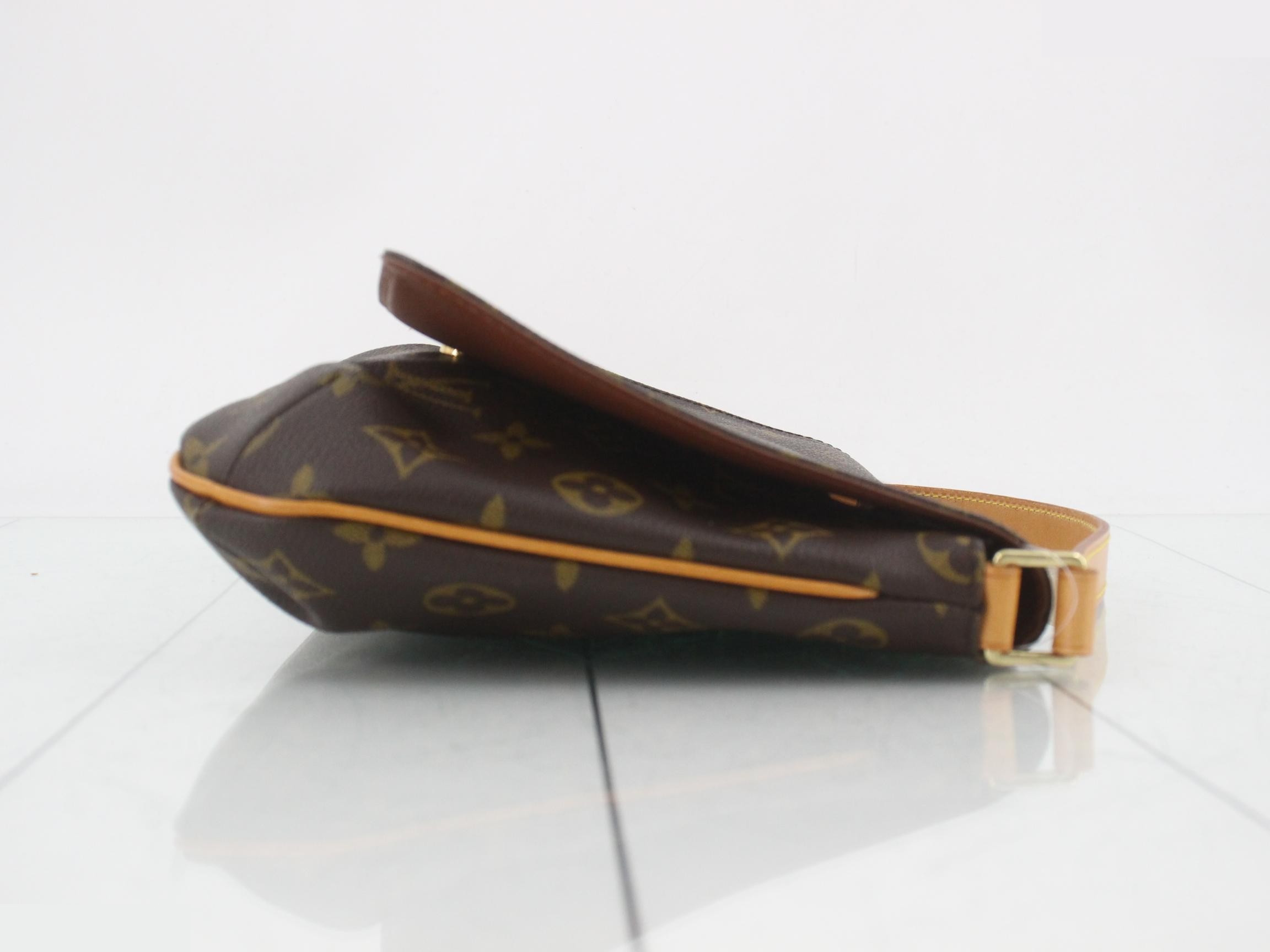 Musette Tango Short Shoulder — view 3