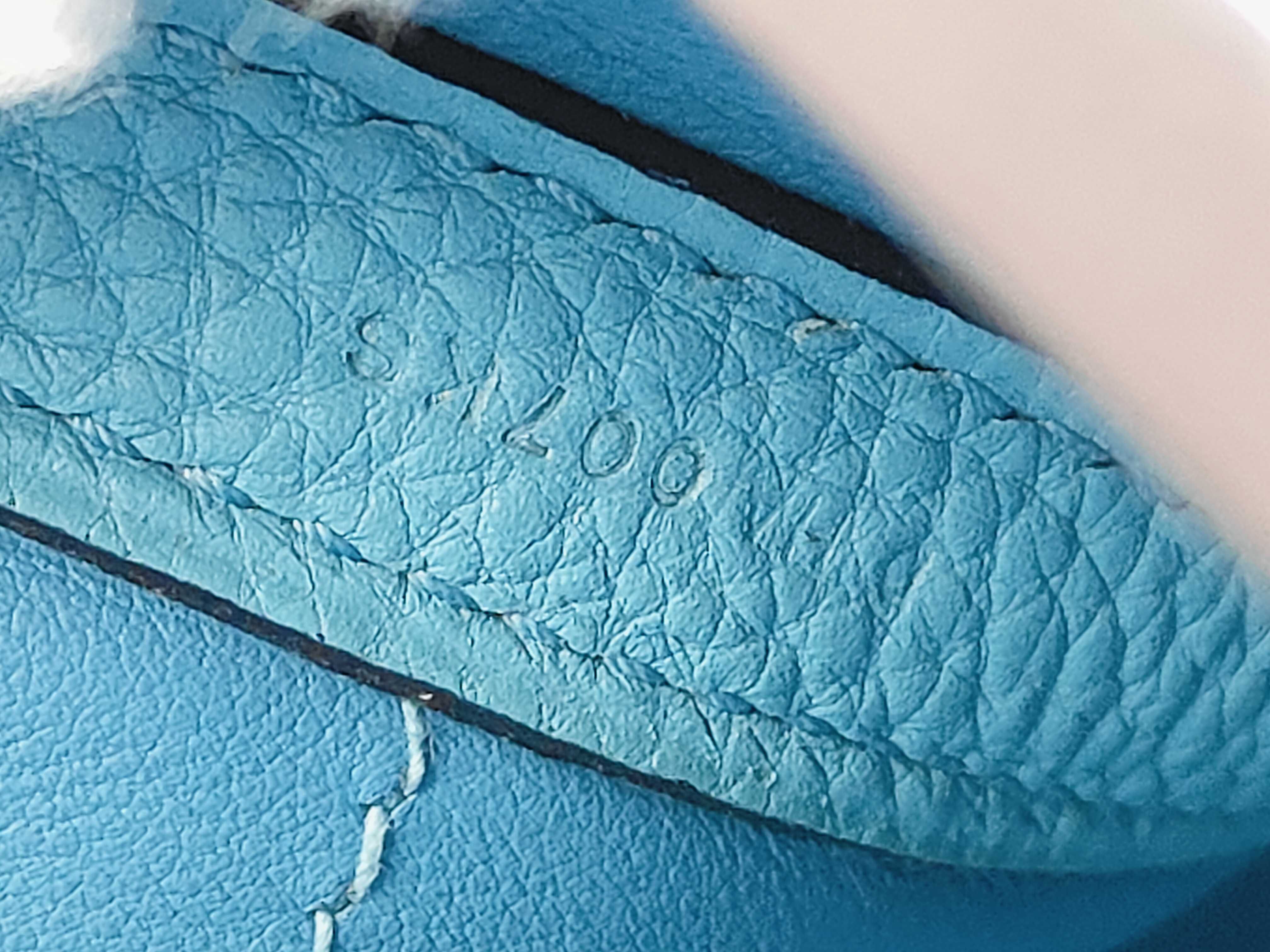 24/24 Leather 2-Way Handbag (D Stamp, Light Blue) — view 9