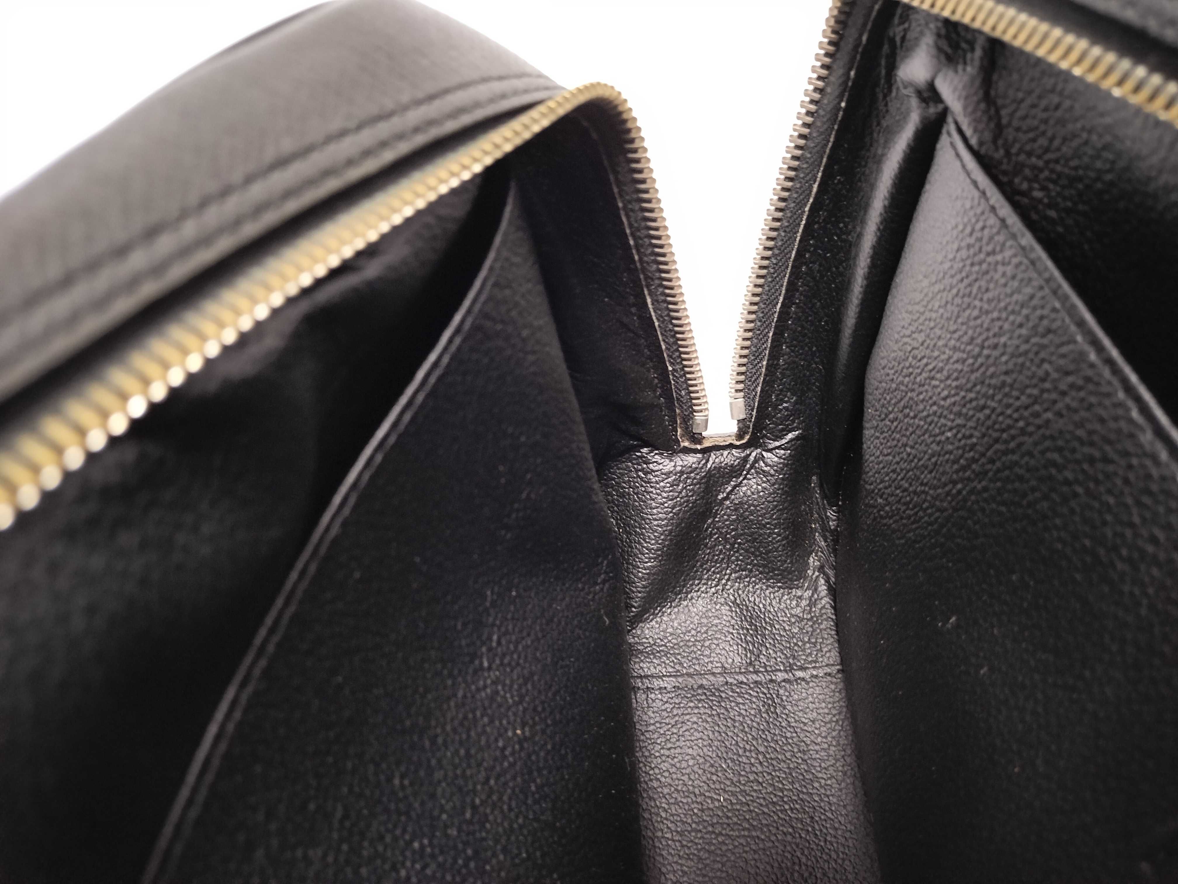 Taiga Leather Toilet Black CA0052 Second Bag — view 11