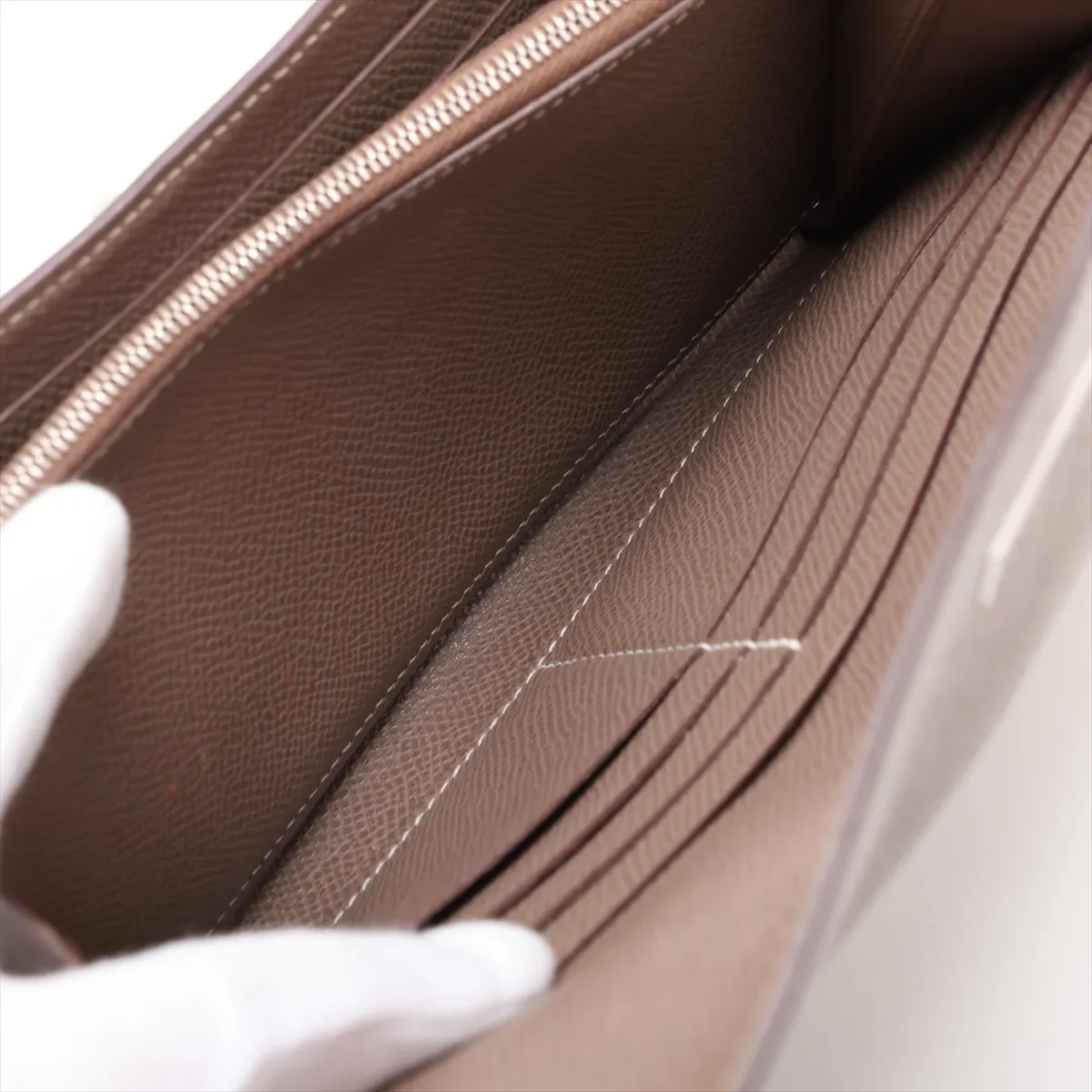 Kelly Wallet, Veau Epsom Leather, Long Wallet, Etoupe, Silver Hardware, M: 2009, Hardware is loose. — view 4