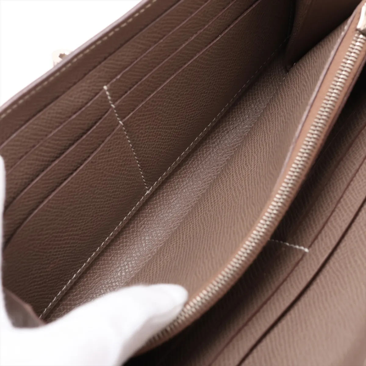 Kelly Wallet, Veau Epsom Leather, Long Wallet, Etoupe, Silver Hardware, M: 2009, Hardware is loose. — view 5