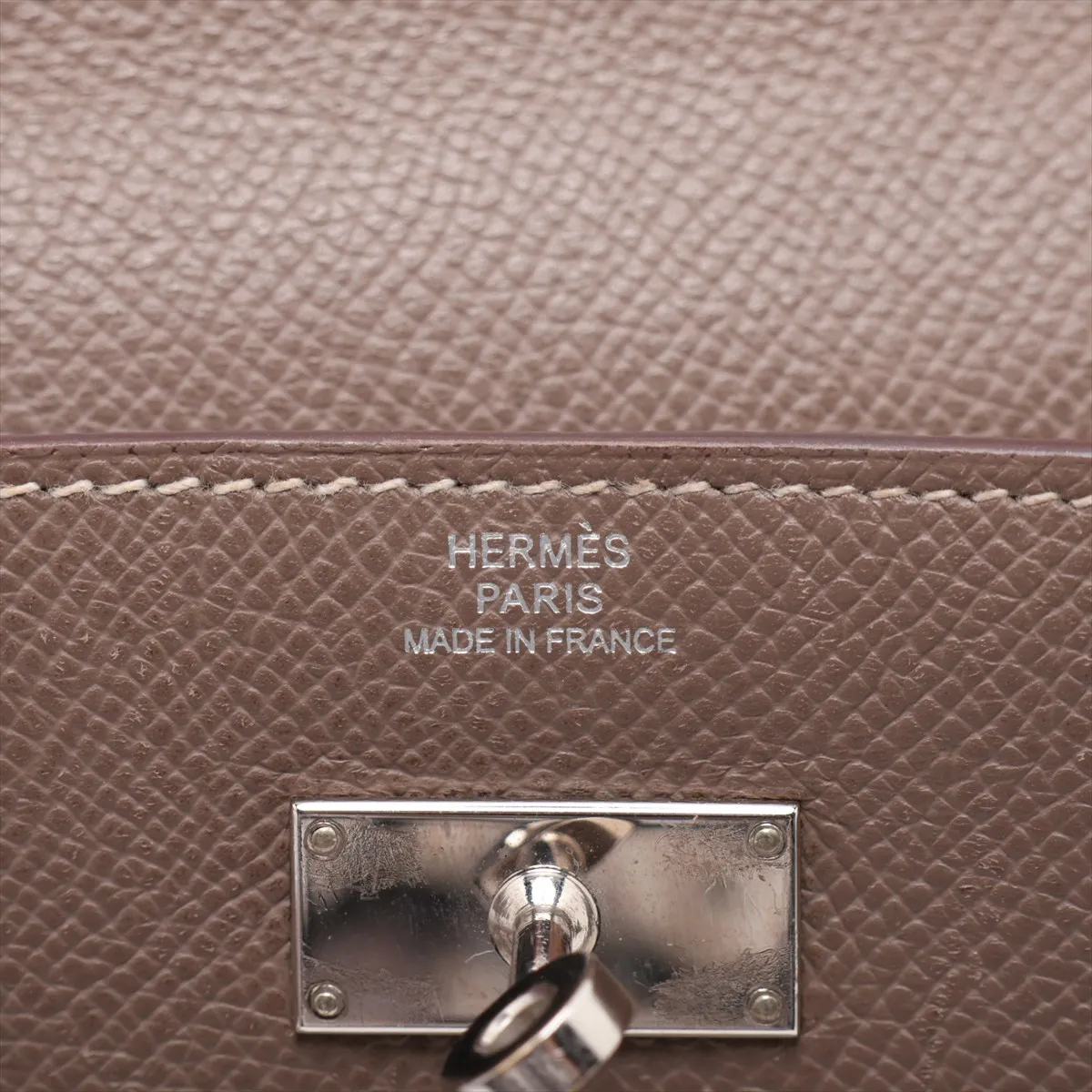 Kelly Wallet, Veau Epsom Leather, Long Wallet, Etoupe, Silver Hardware, M: 2009, Hardware is loose. — view 9