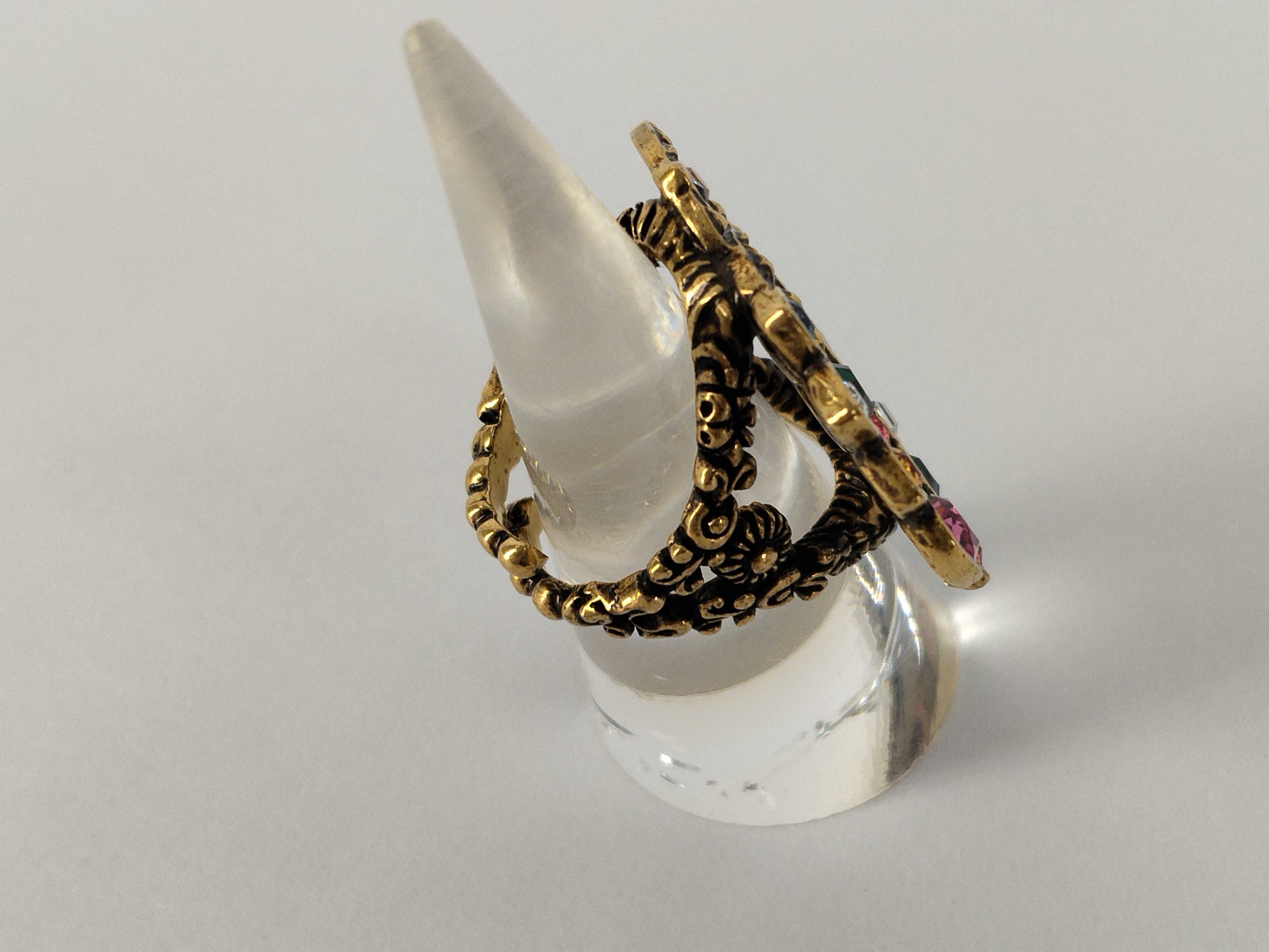 ring — view 3