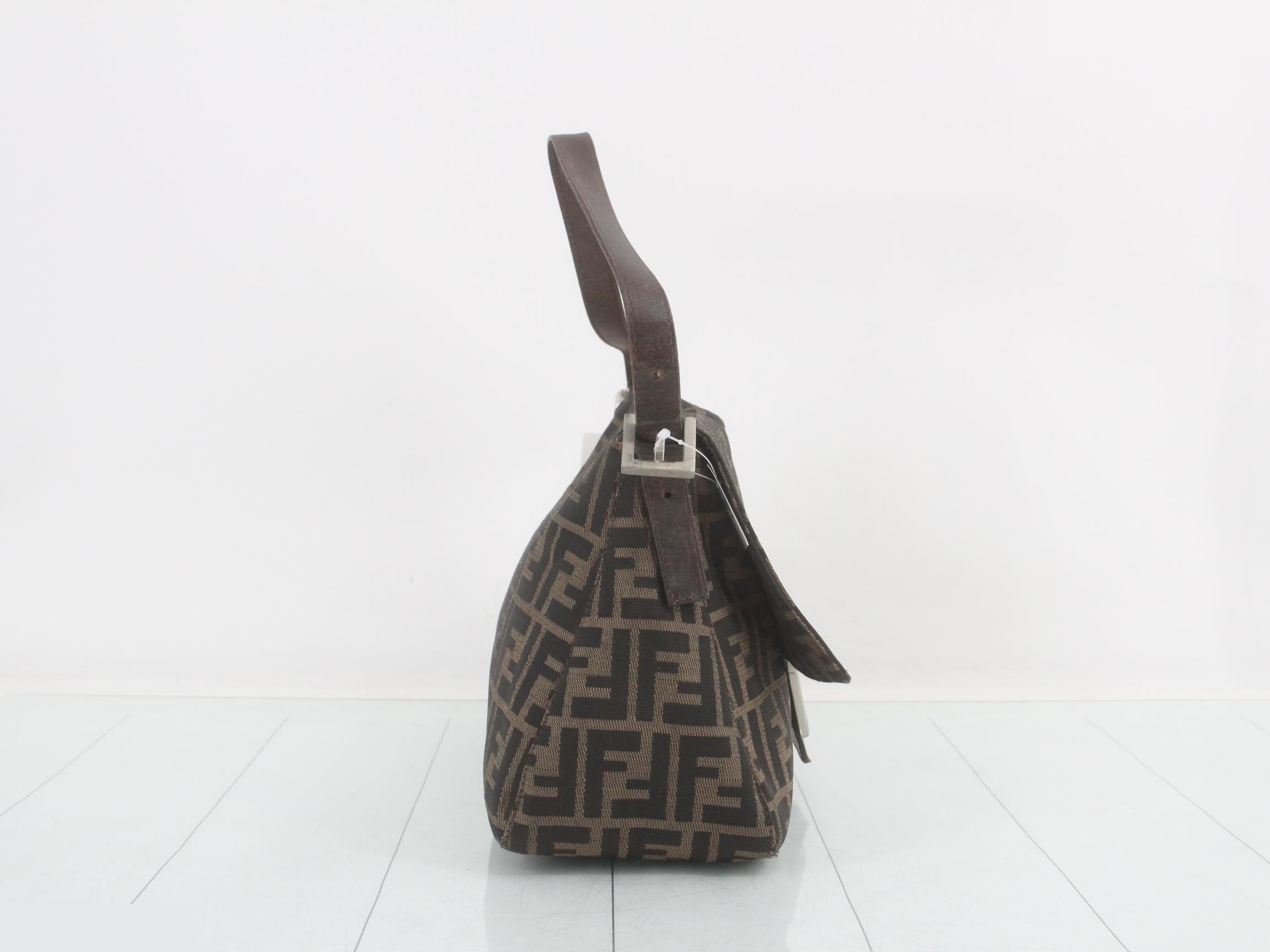 handbag — view 4