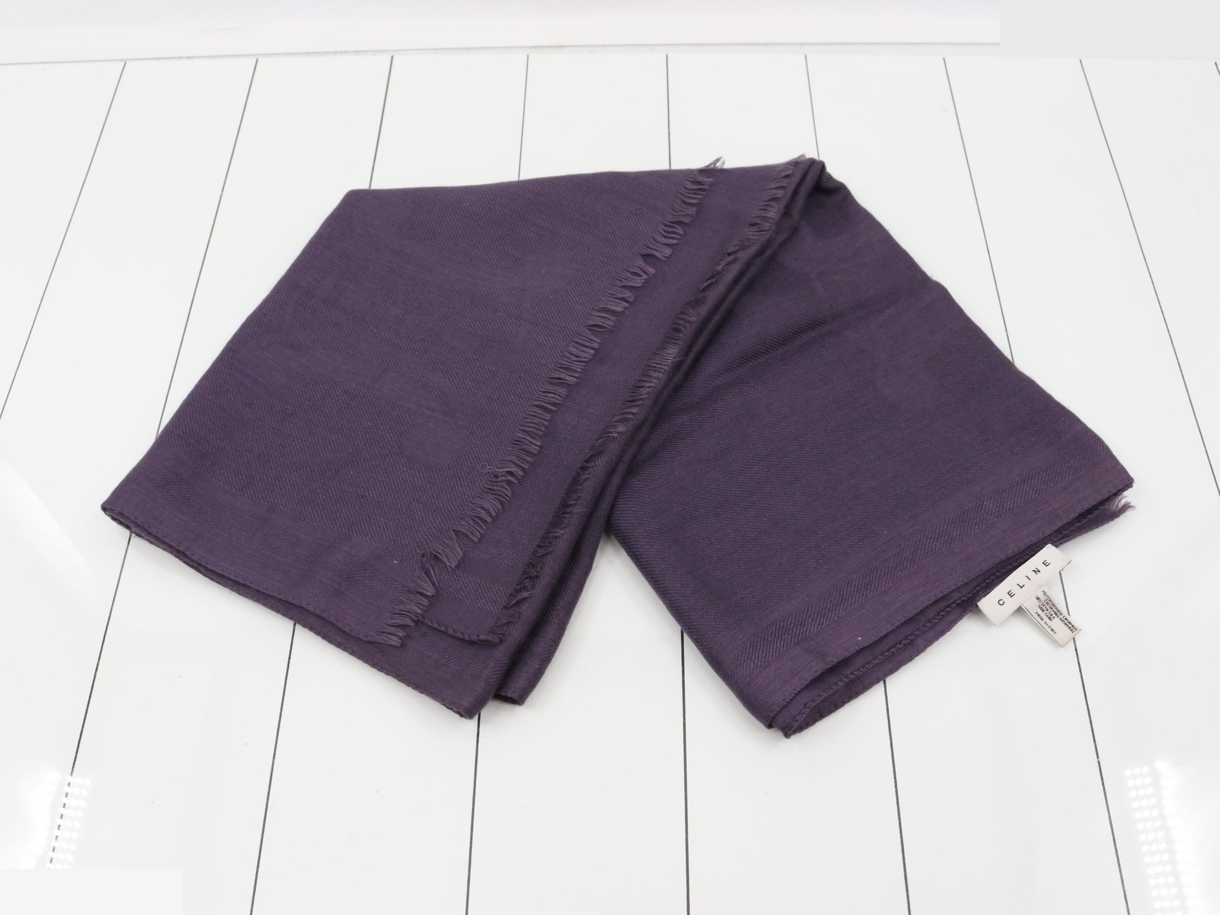 Other lines: accessories, small items, and shawls — view 2