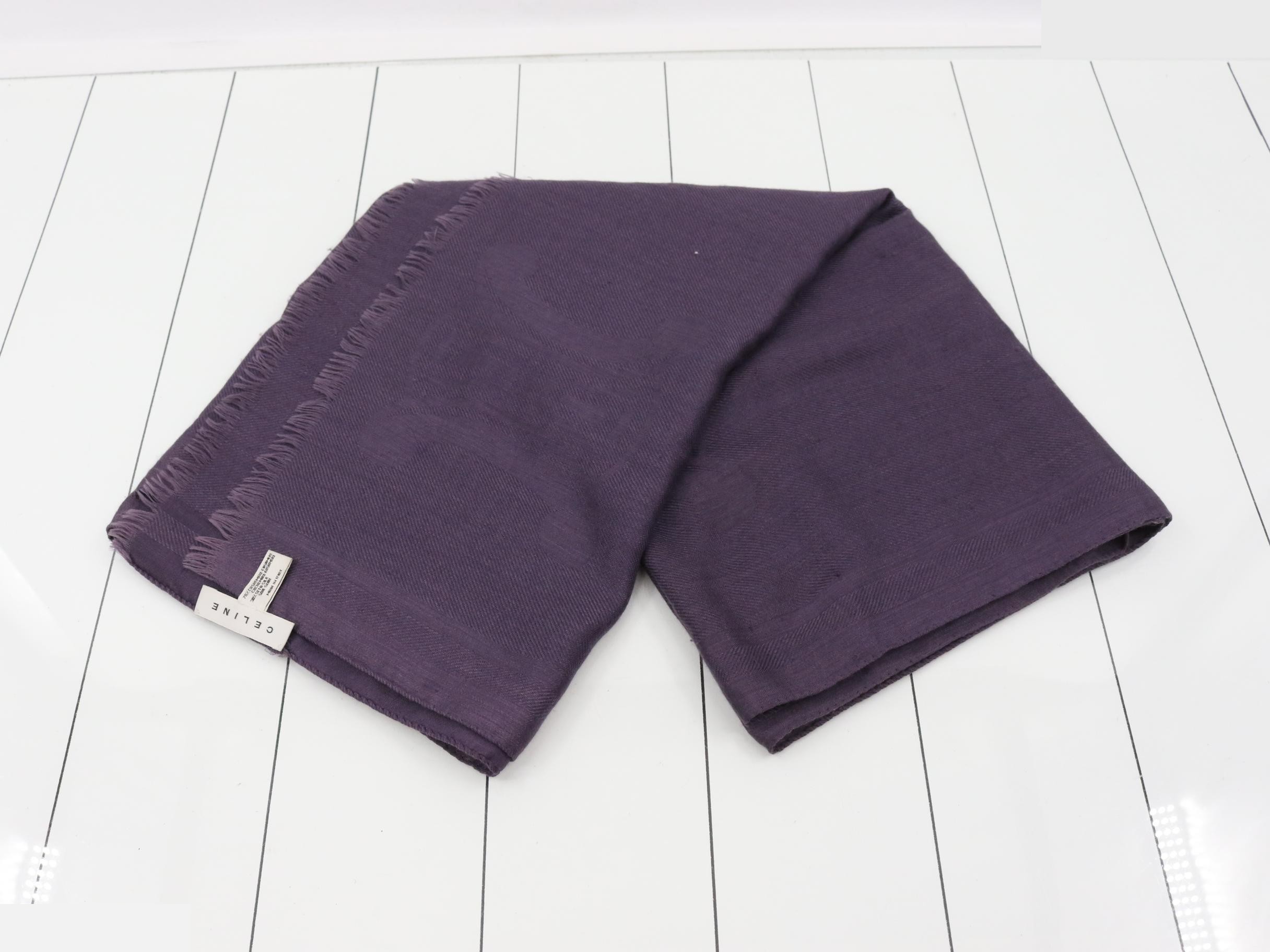 Other lines: accessories, small items, and shawls — view 3
