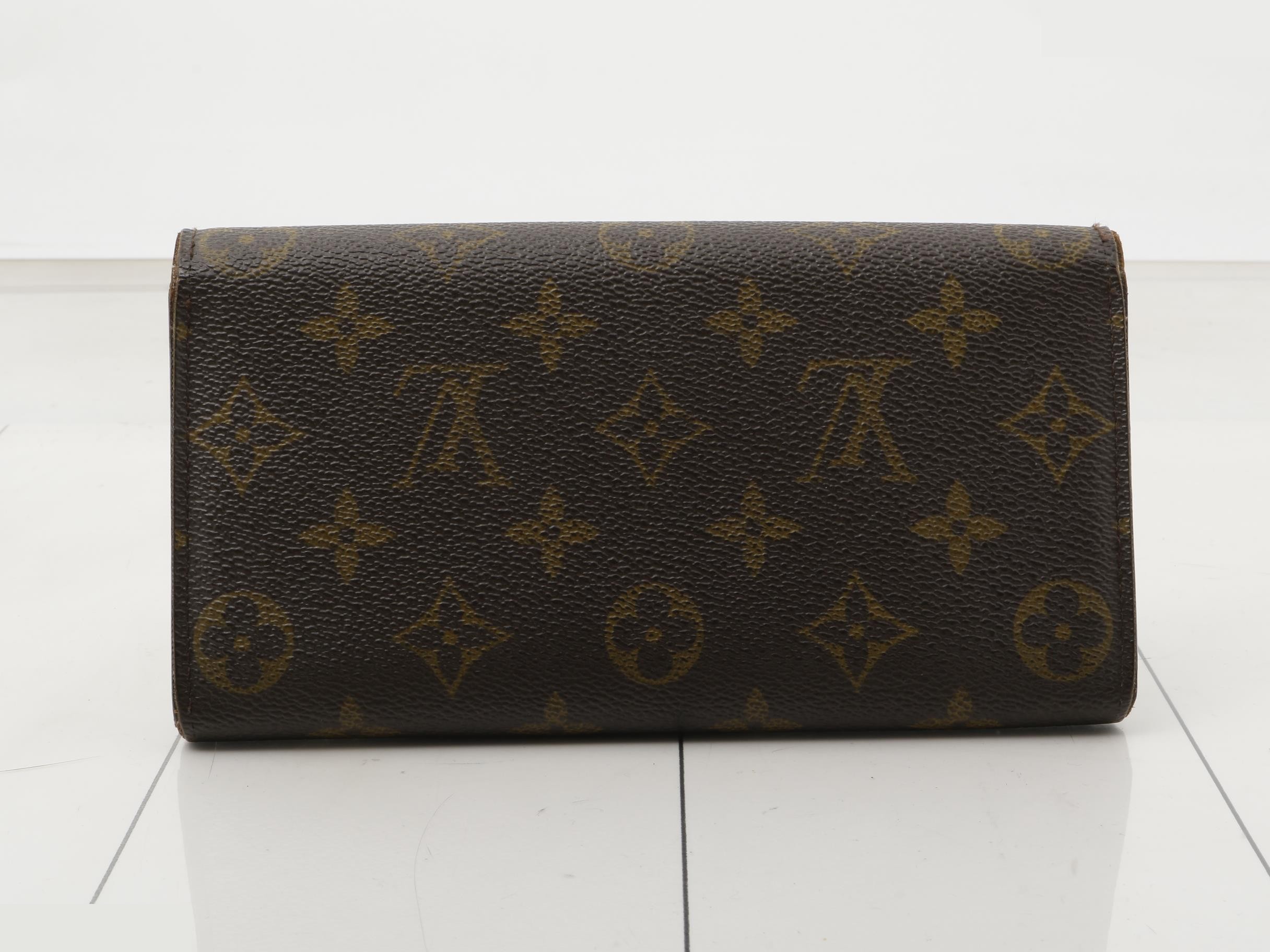 Monogram Portefeuille Sarah Bi-fold Long Wallet — view 2