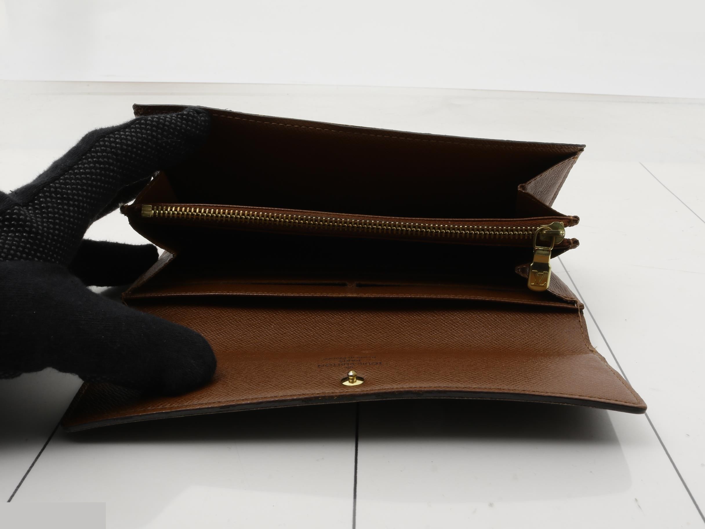 Monogram Portefeuille Sarah Bi-fold Long Wallet — view 4