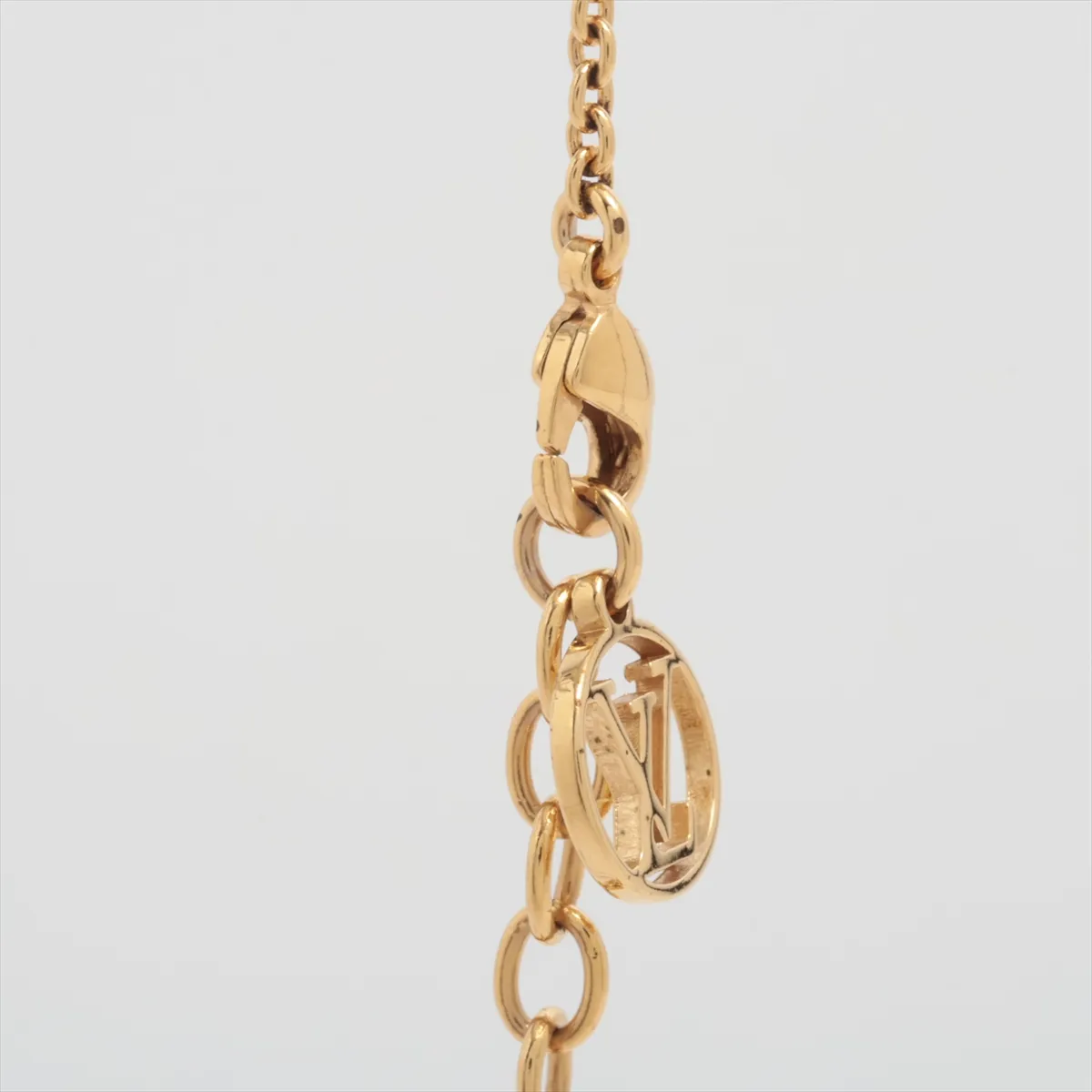 M61083 Essential V LE0175 Necklace, GP Gold. Shows signs of wear, — view 3
