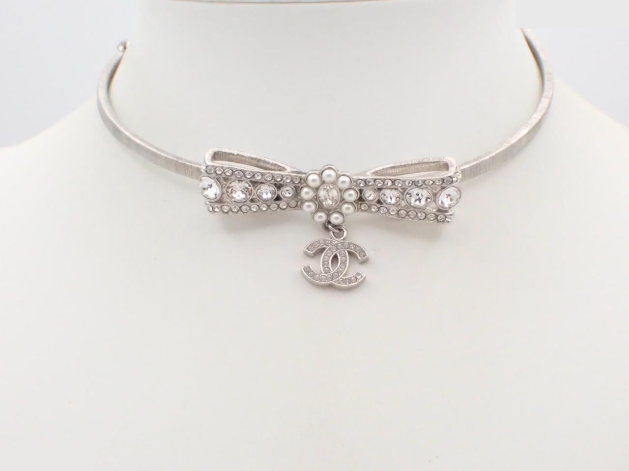 Necklace with Coco Mark and ribbon design, 2023 model, chain approximately 40cm. — view 3