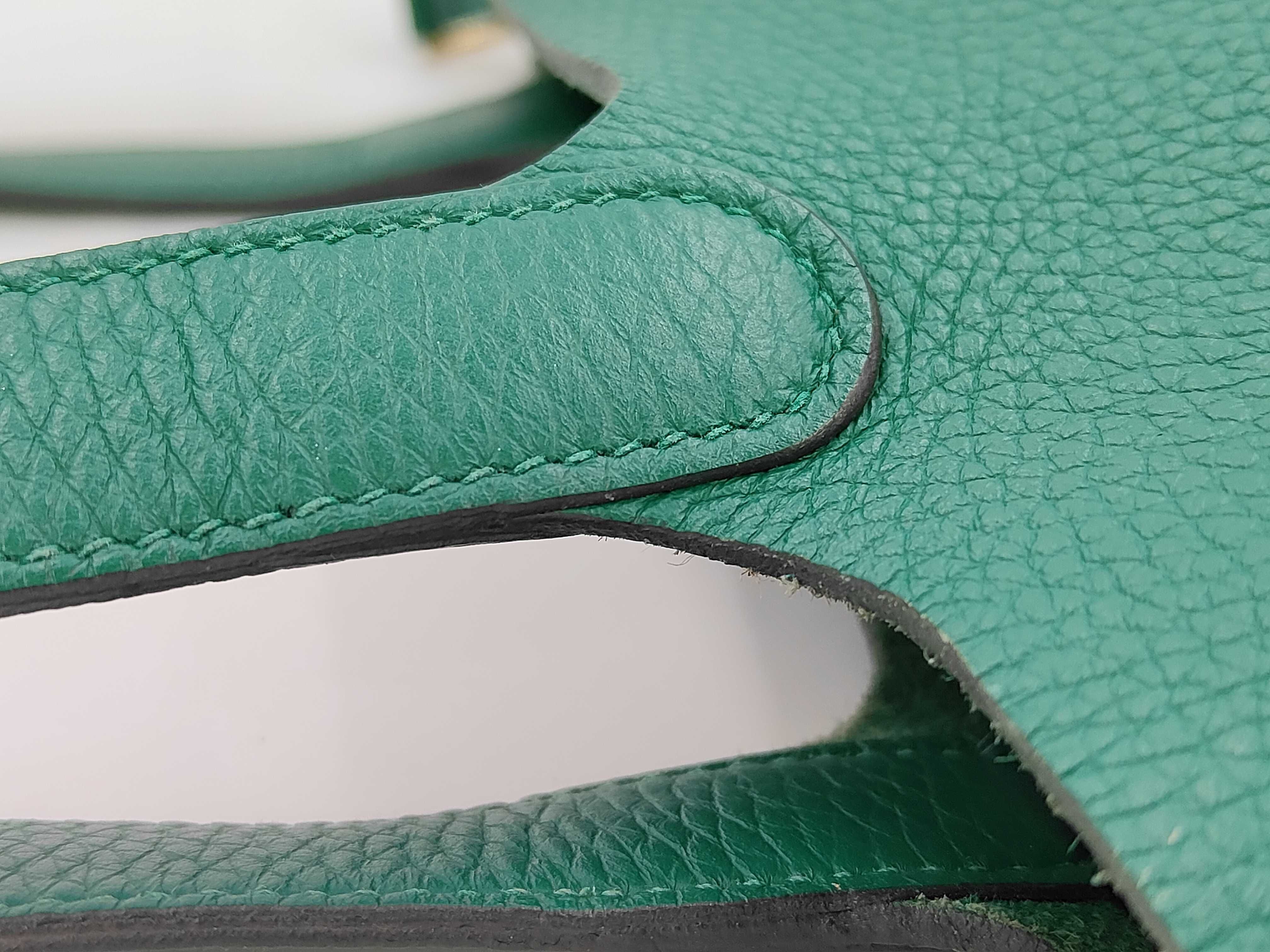 Picotin Lock 18 Handbag, Taurillon Clemence Leather, Vert Verdigo, Gold Hardware — view 5