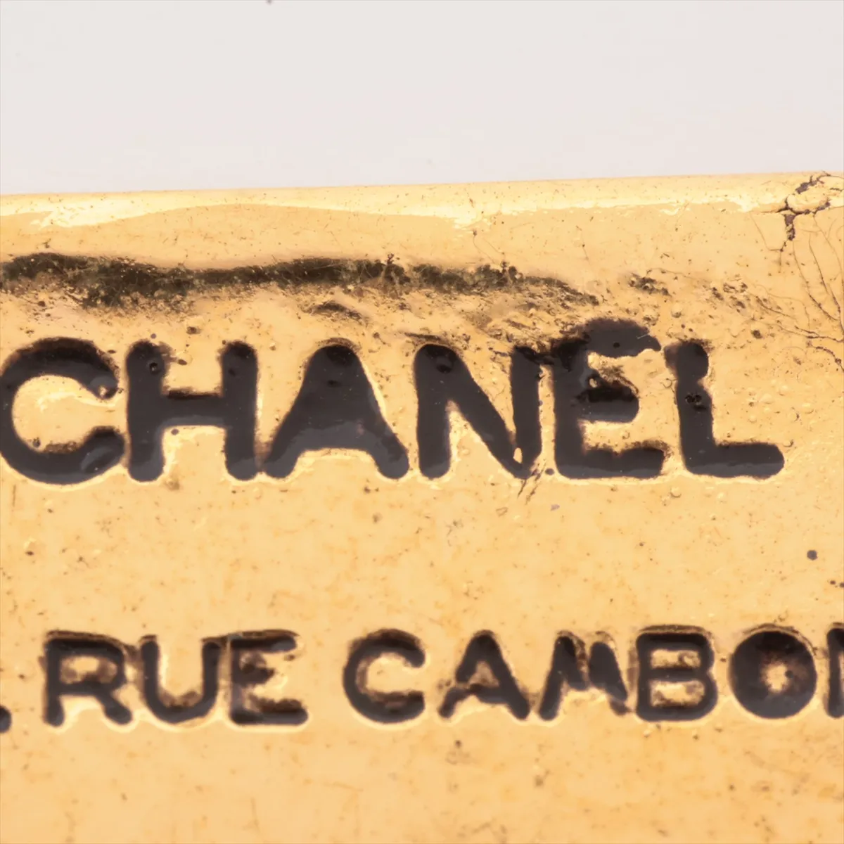31 RUE CAMBON brooch, GP gold. Shows signs of wear including dents, — view 4
