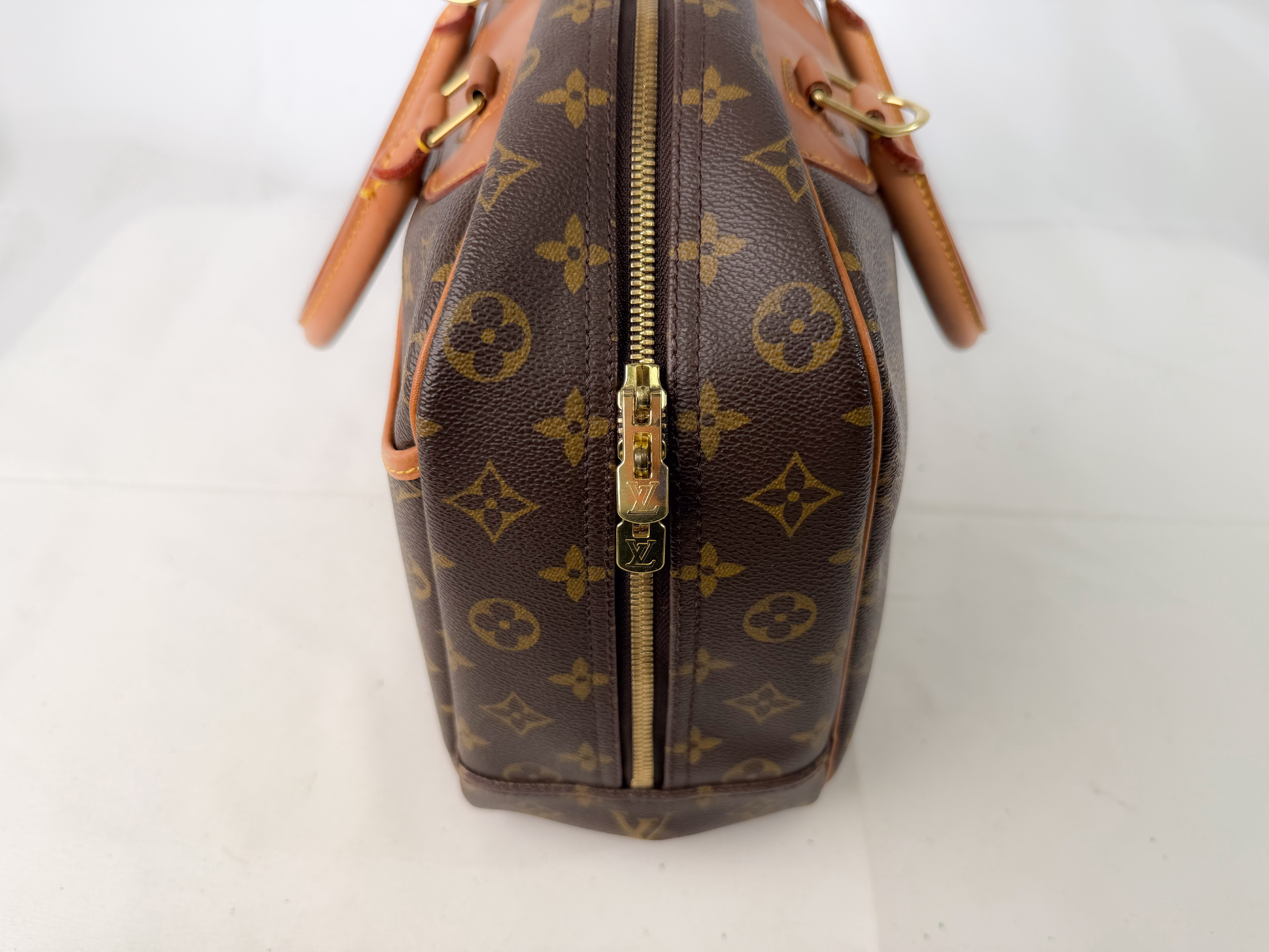 Monogram M47270 Deauville VI0090 Handbag — view 6