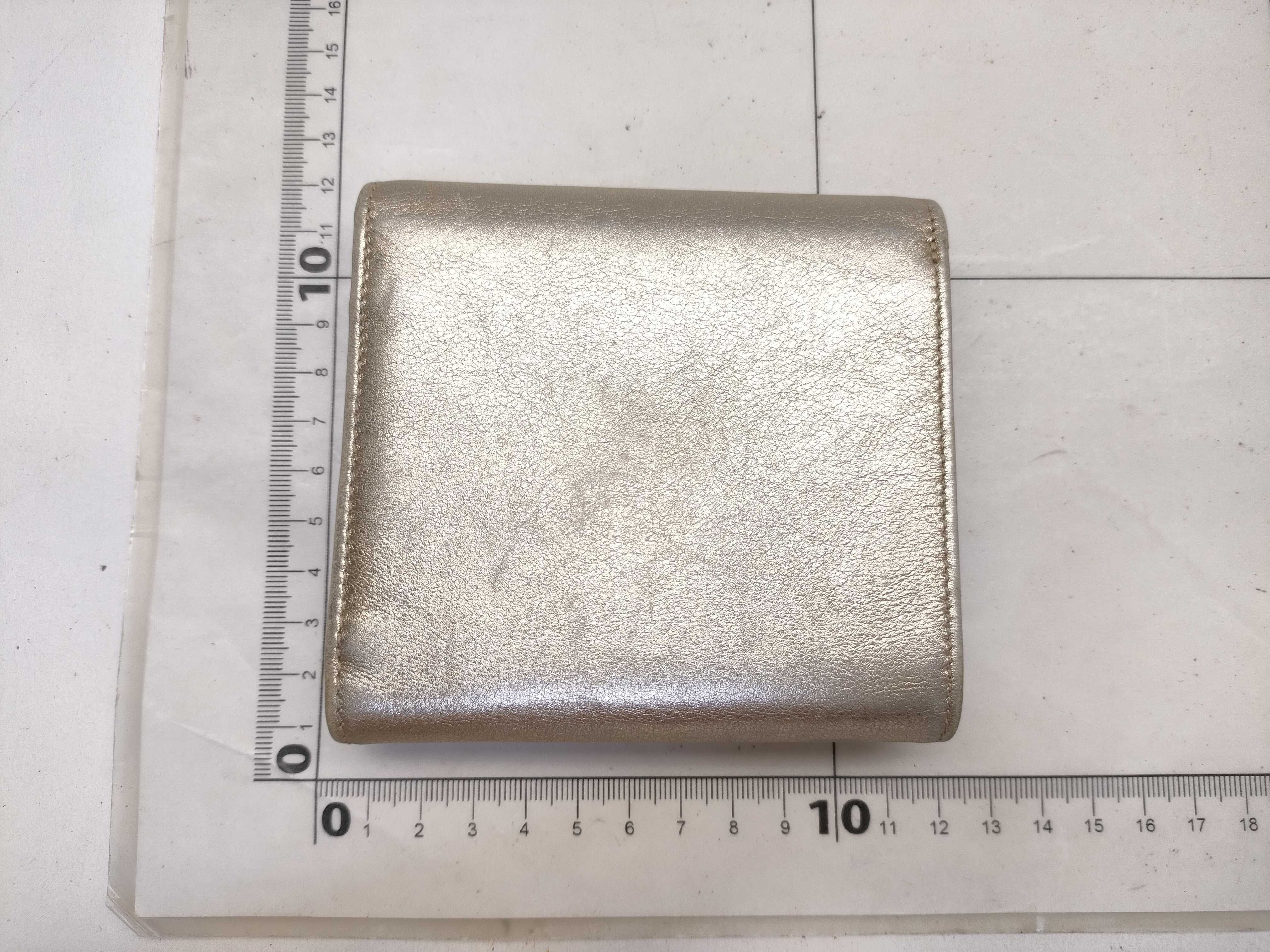 Folding Wallet / Leather Wallet — view 2