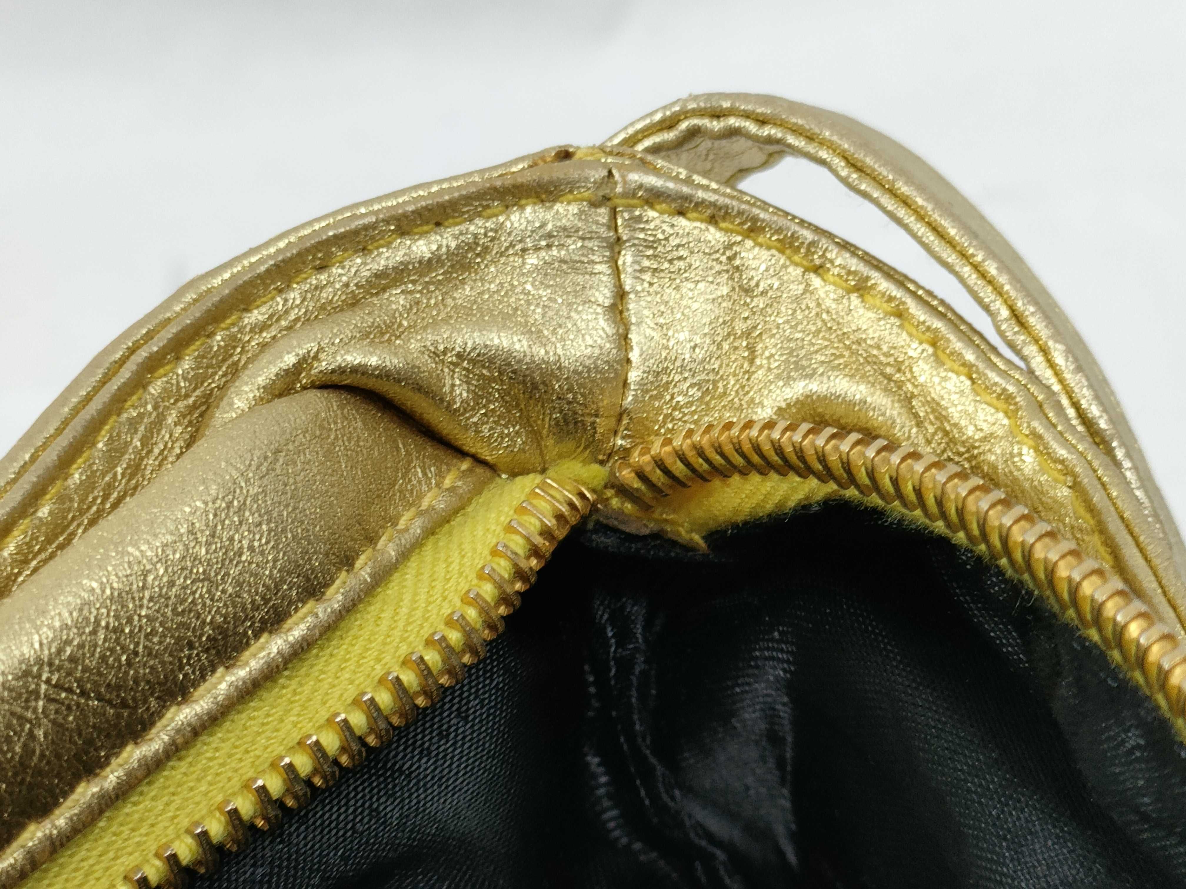 Anagram Leather Shoulder Bag Gold — view 12