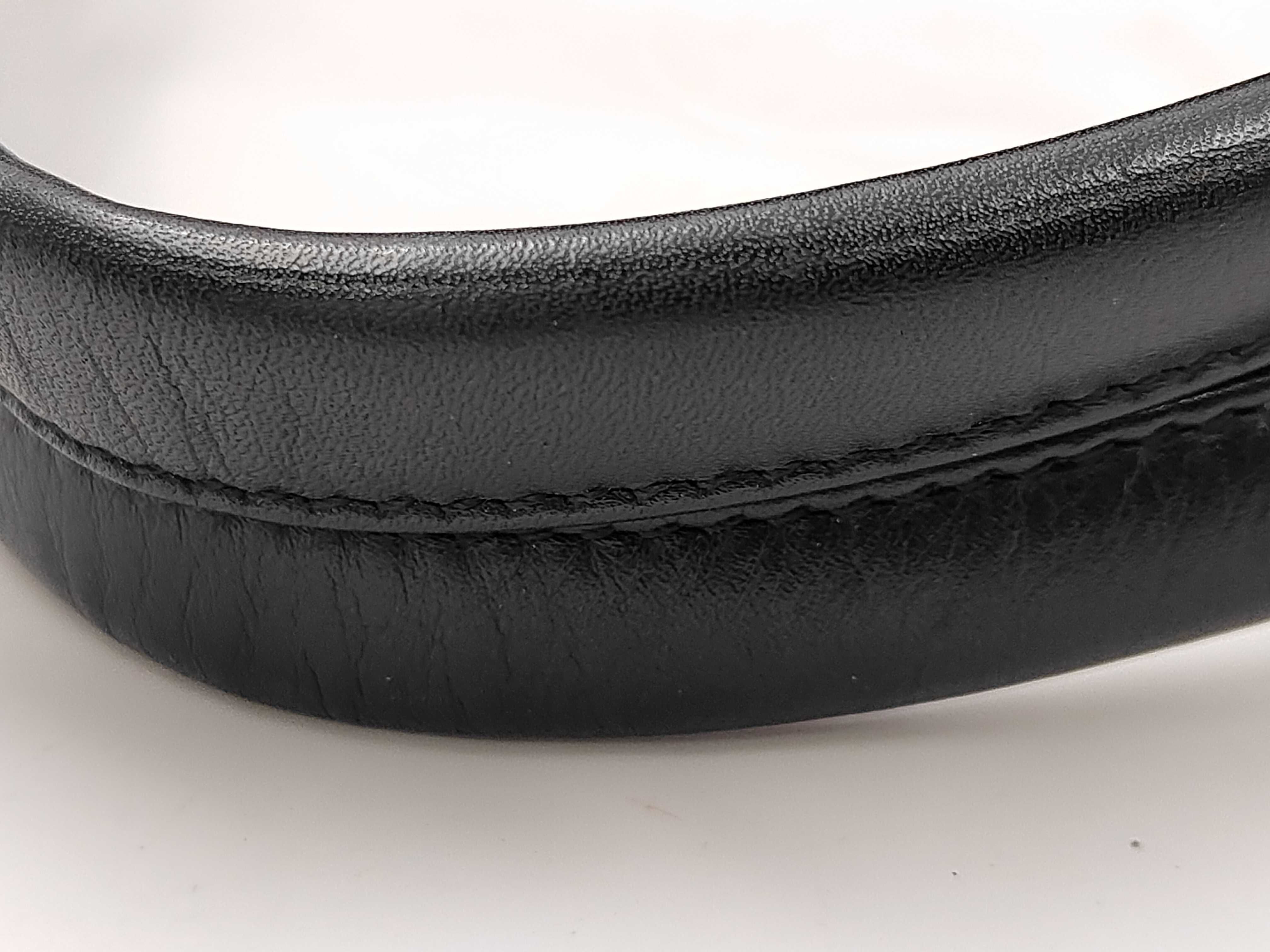Chandra Black Leather One-Shoulder Bag Handbag — view 4