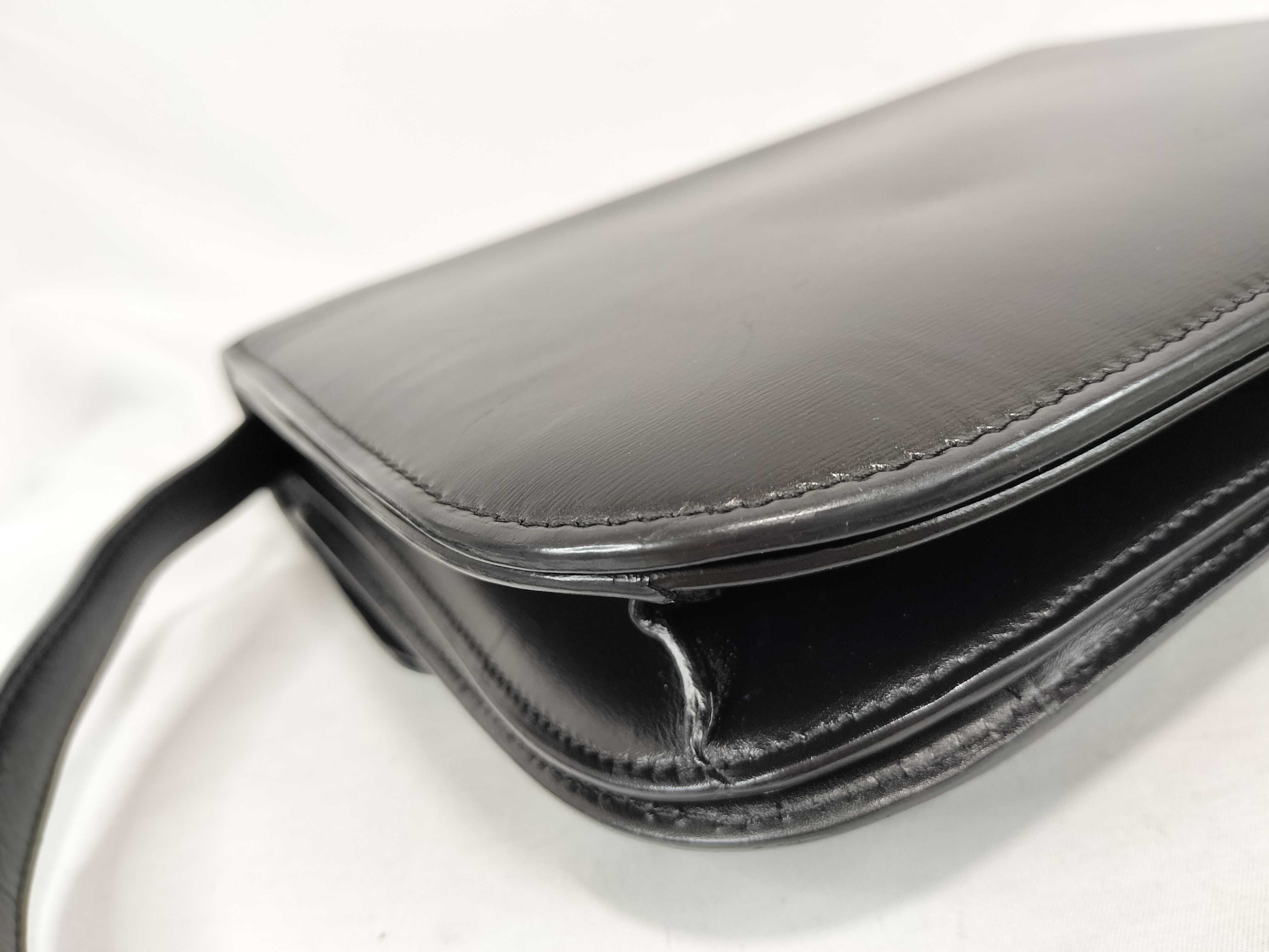 Classic Box Shoulder Bag — view 6