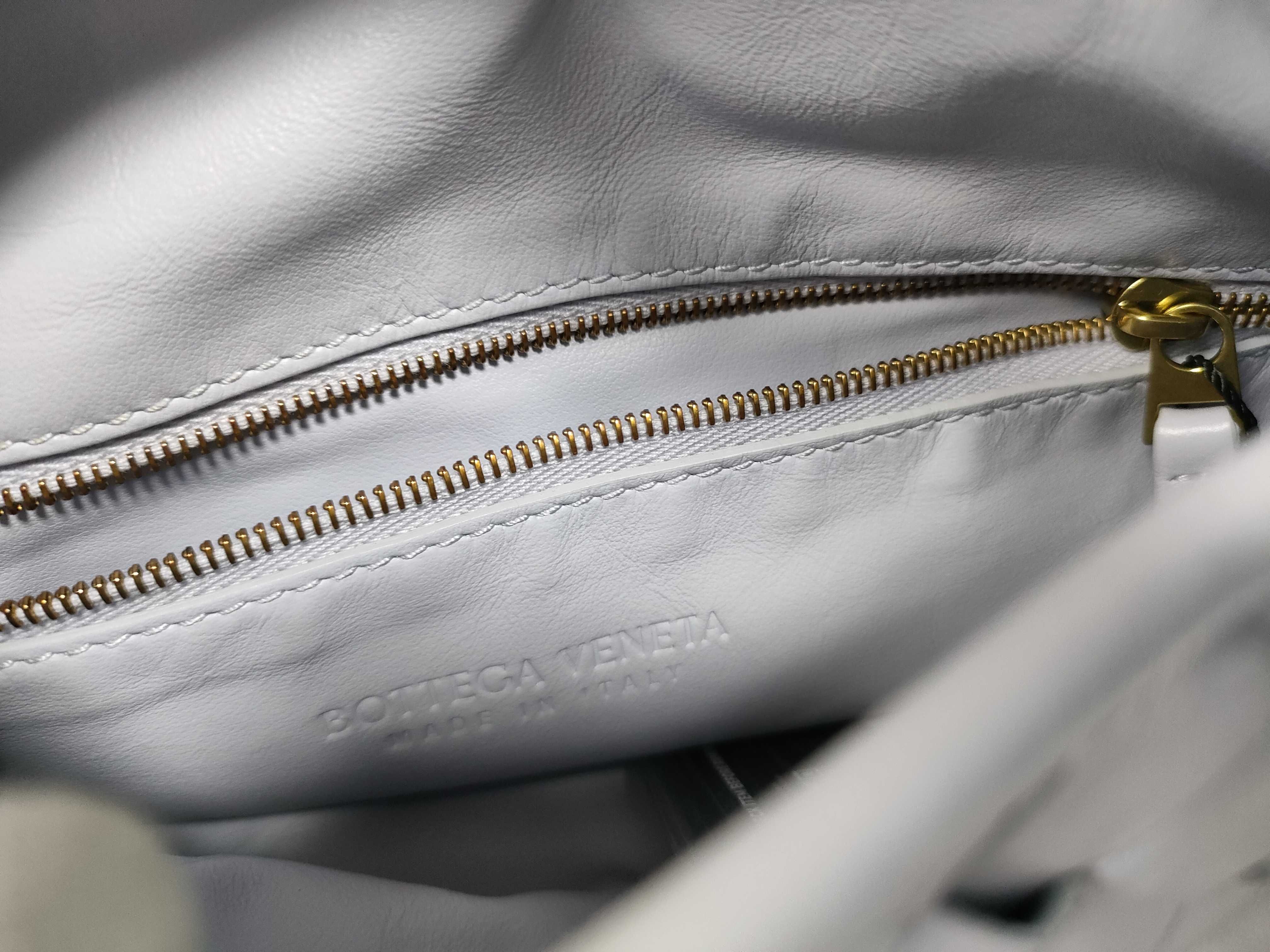 Hop Intrecciato Shoulder Bag — view 12