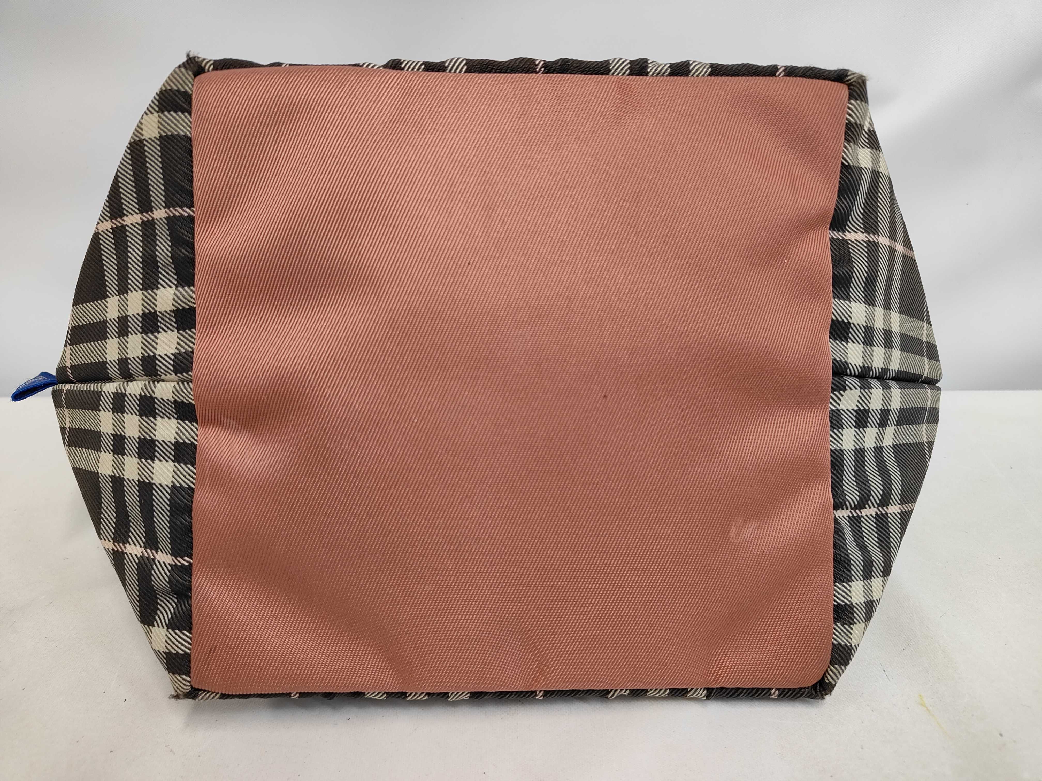 Nova Check Pattern Nylon Tote Bag Handbag — view 4