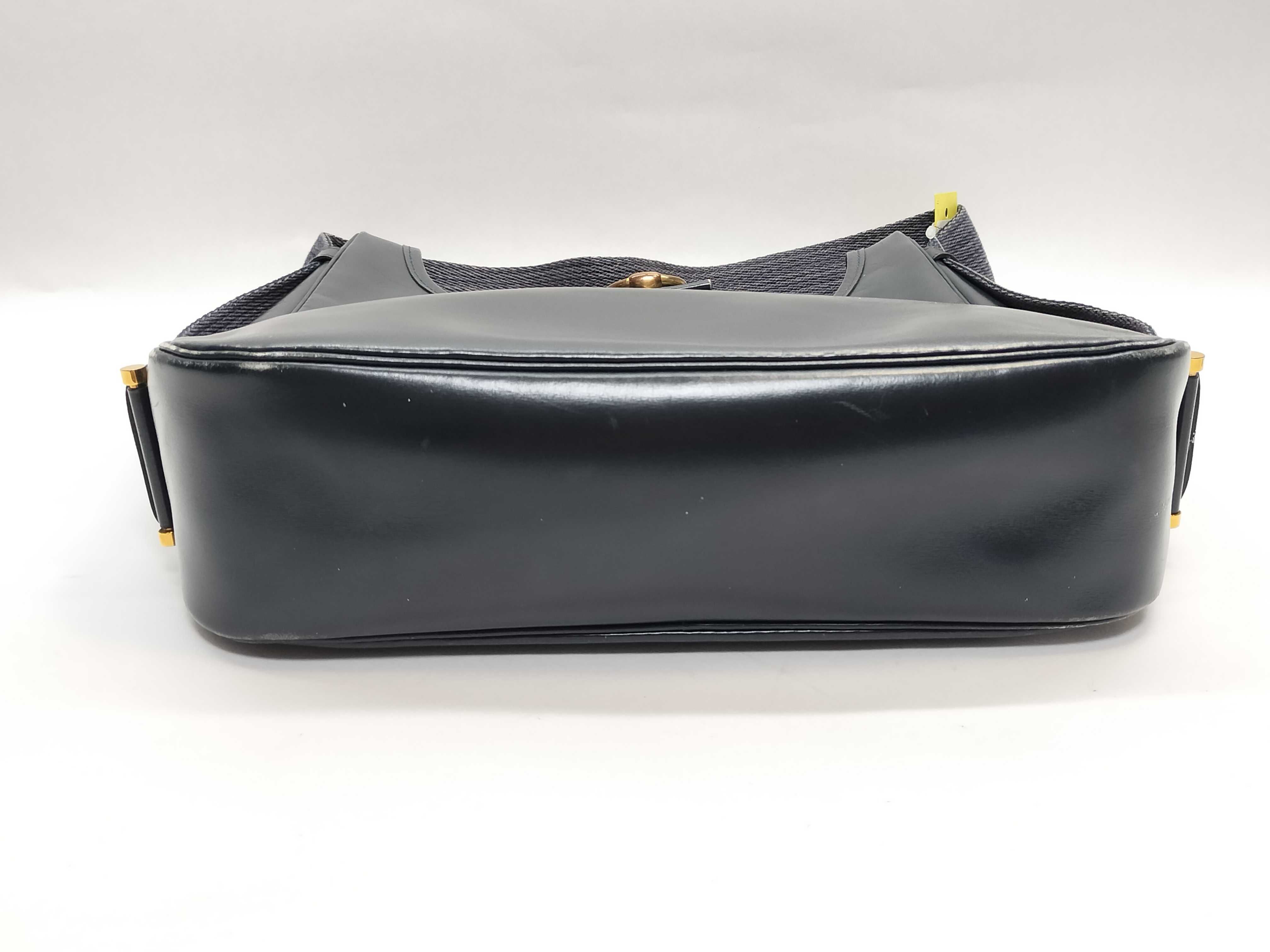 Saco Shoulder Bag Box Calf Shoulder Bag — view 4