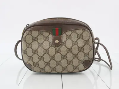 GG Supreme Shoulder Bag