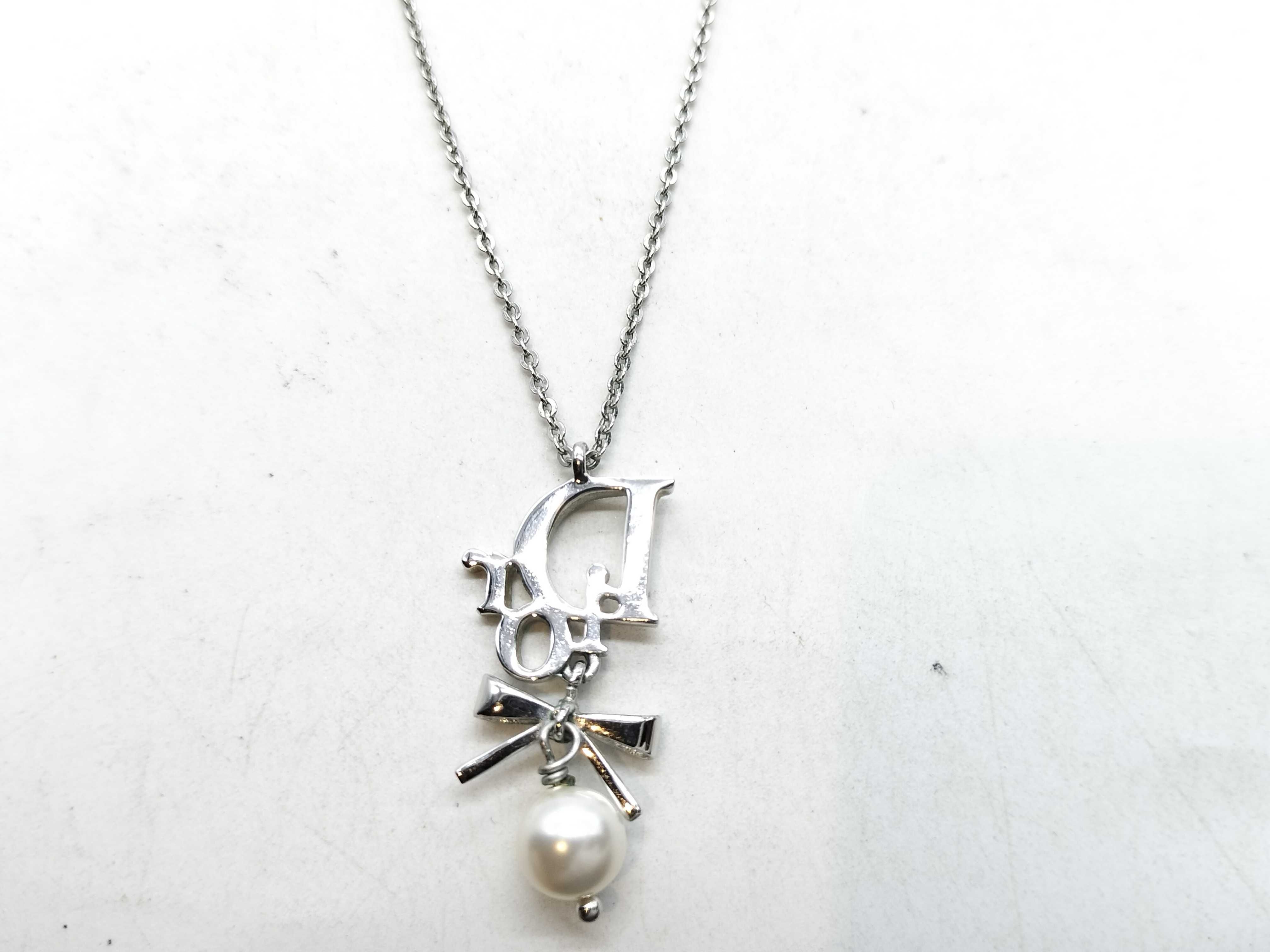 Ribbon Pearl Rhinestone Silver Necklace — view 4