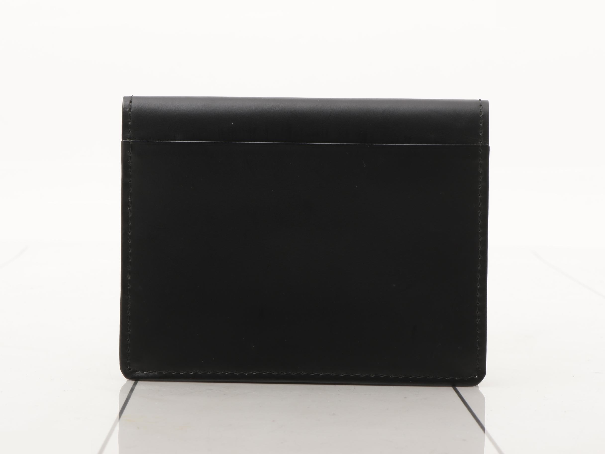 Other items: Bags, notebook covers, card cases, etc. — view 2