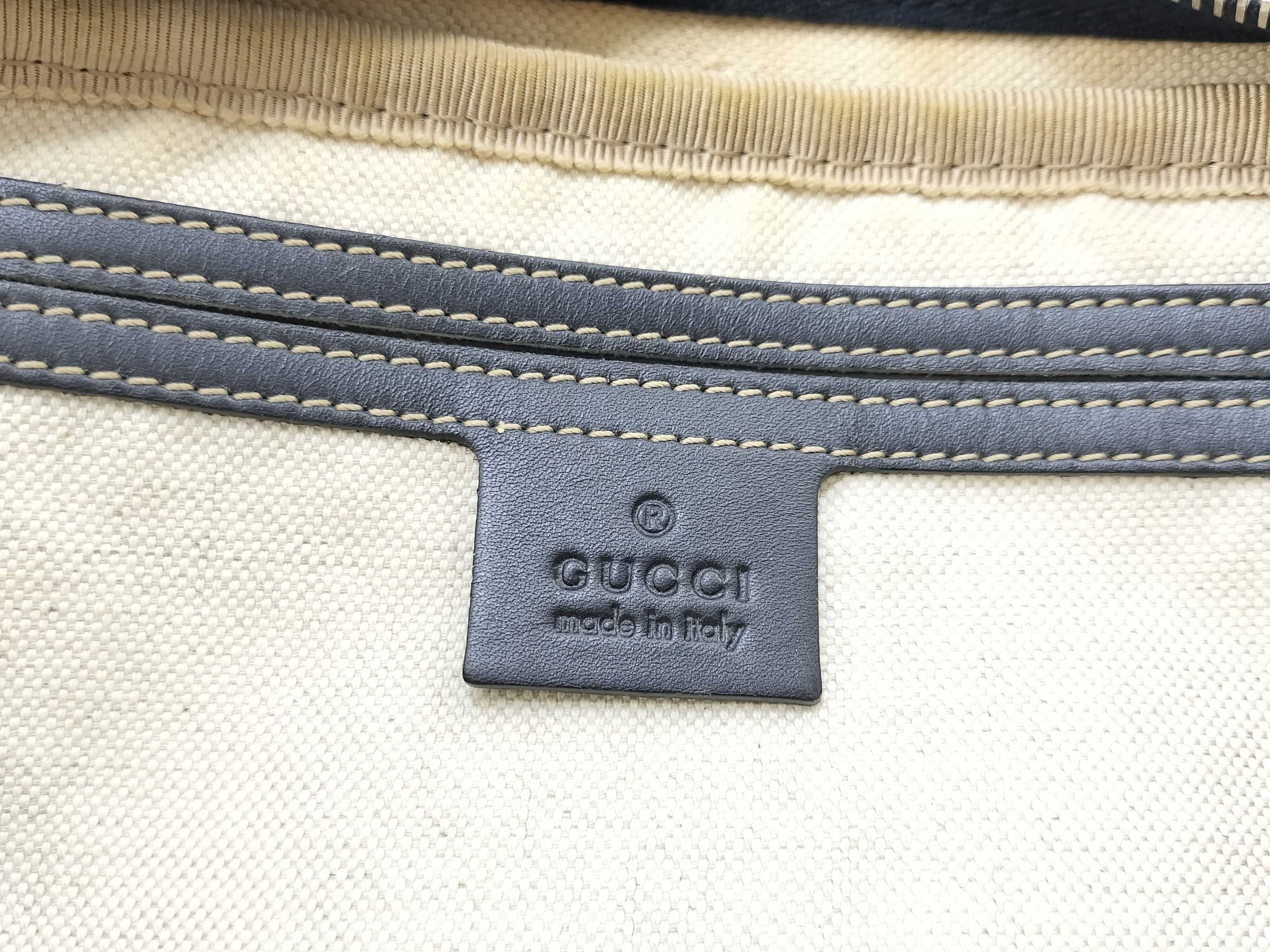 GG Supreme Messenger Crossbody Bag (Shoulder Bag) — view 14