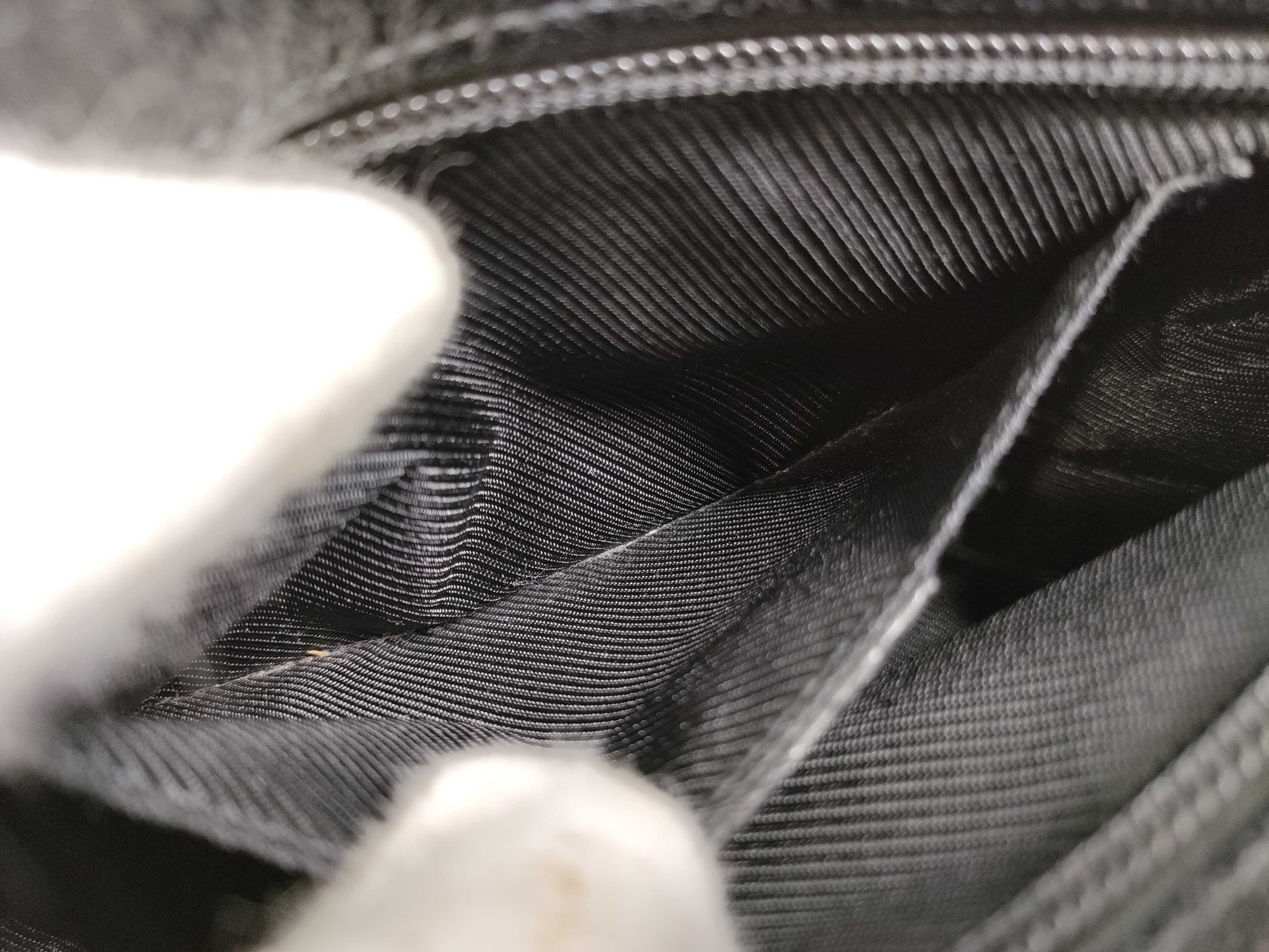 GG Canvas Shoulder Bag — view 11