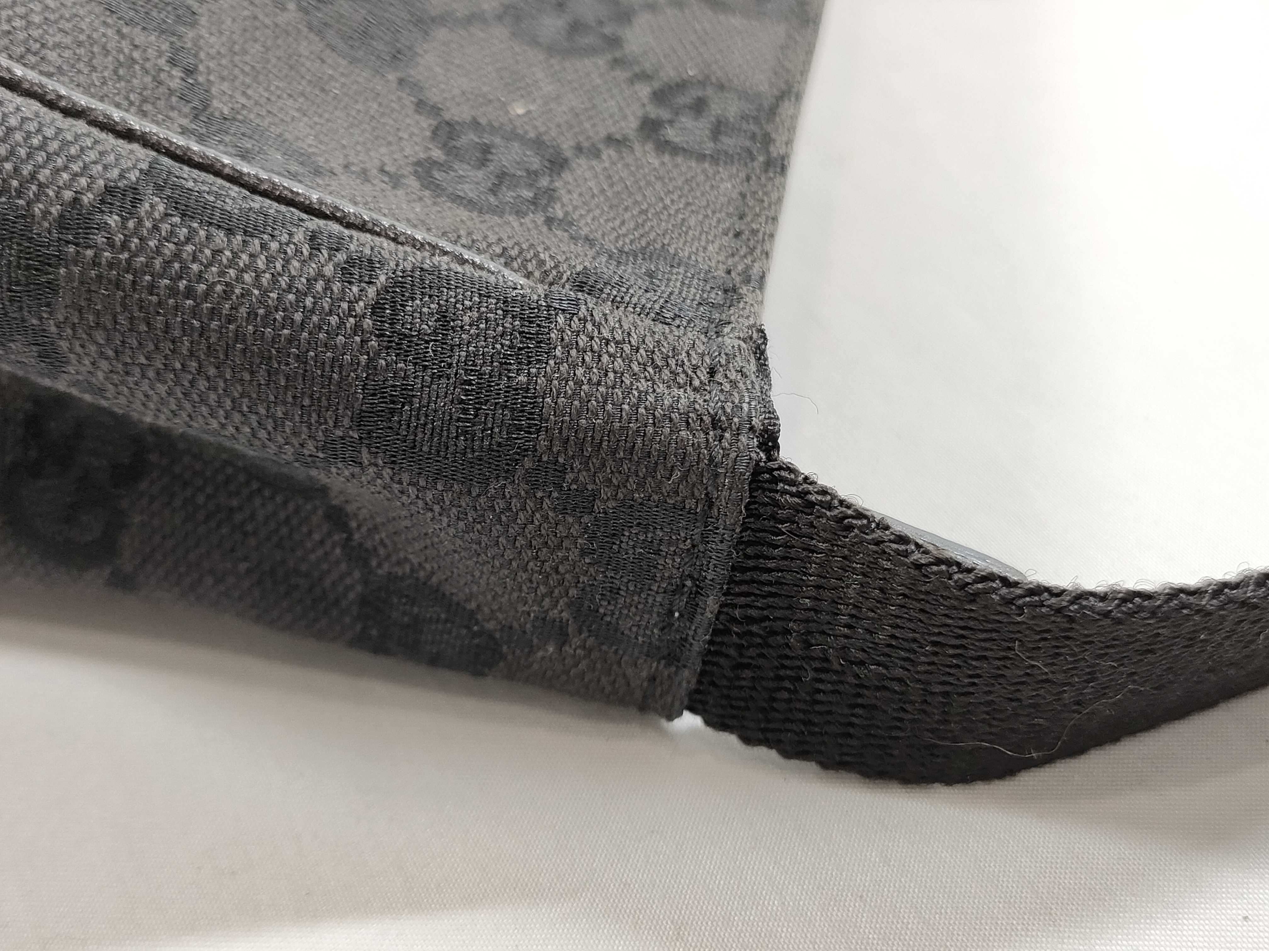 GG Canvas Shoulder Bag — view 5