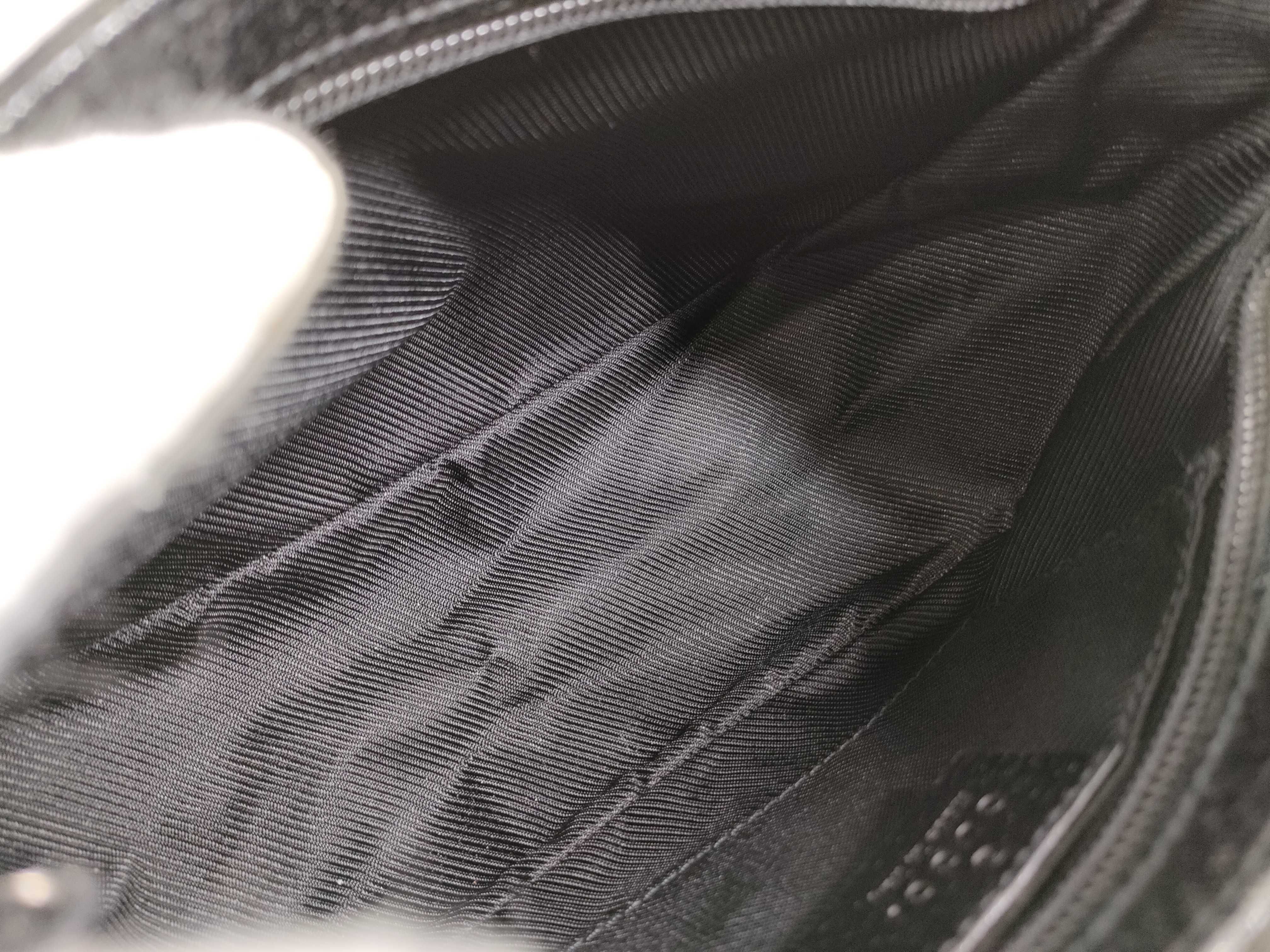 GG Canvas Shoulder Bag — view 10