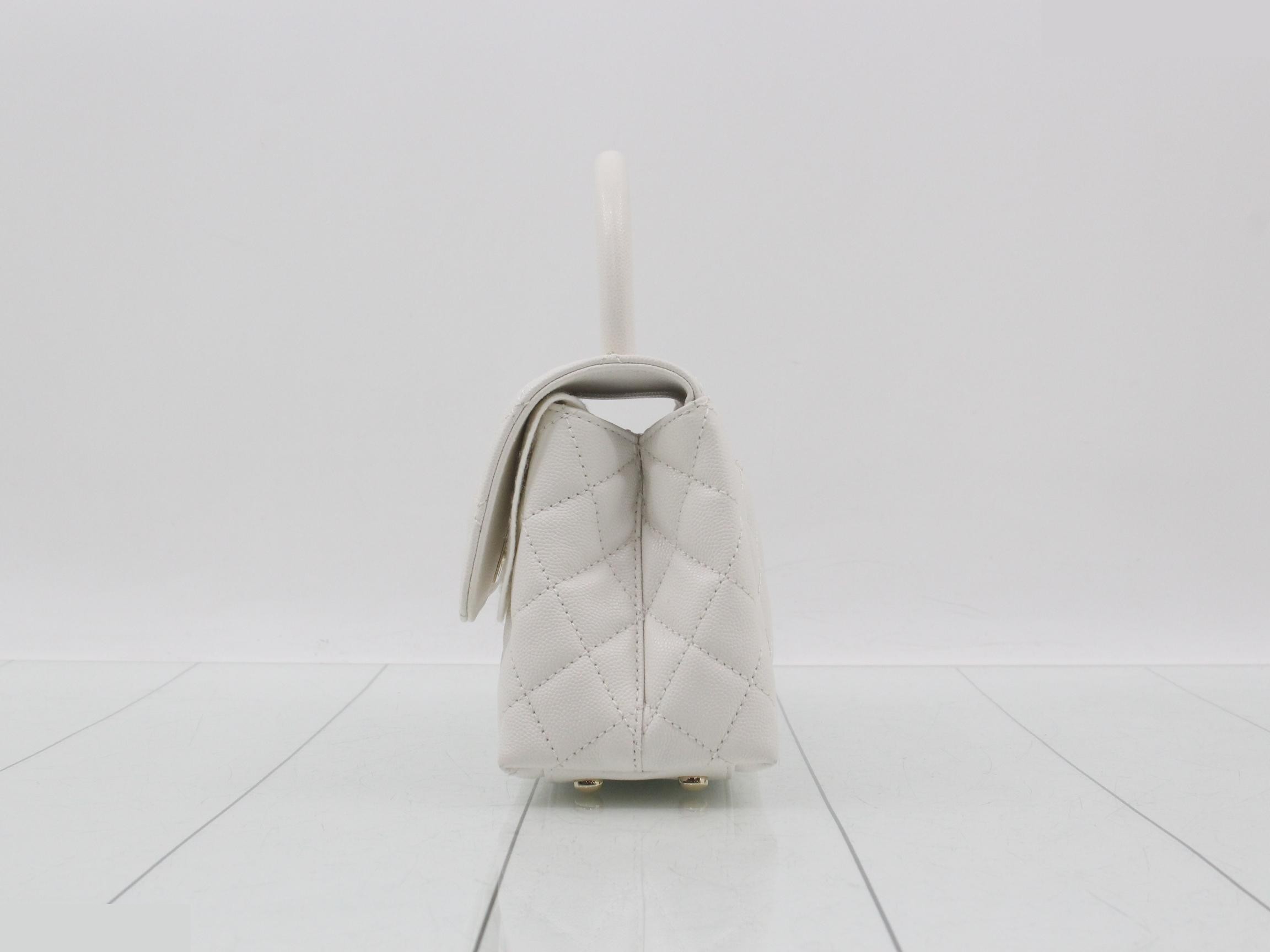 Small top-handle flap bag / Matelassé / Coco Handle XS — view 3
