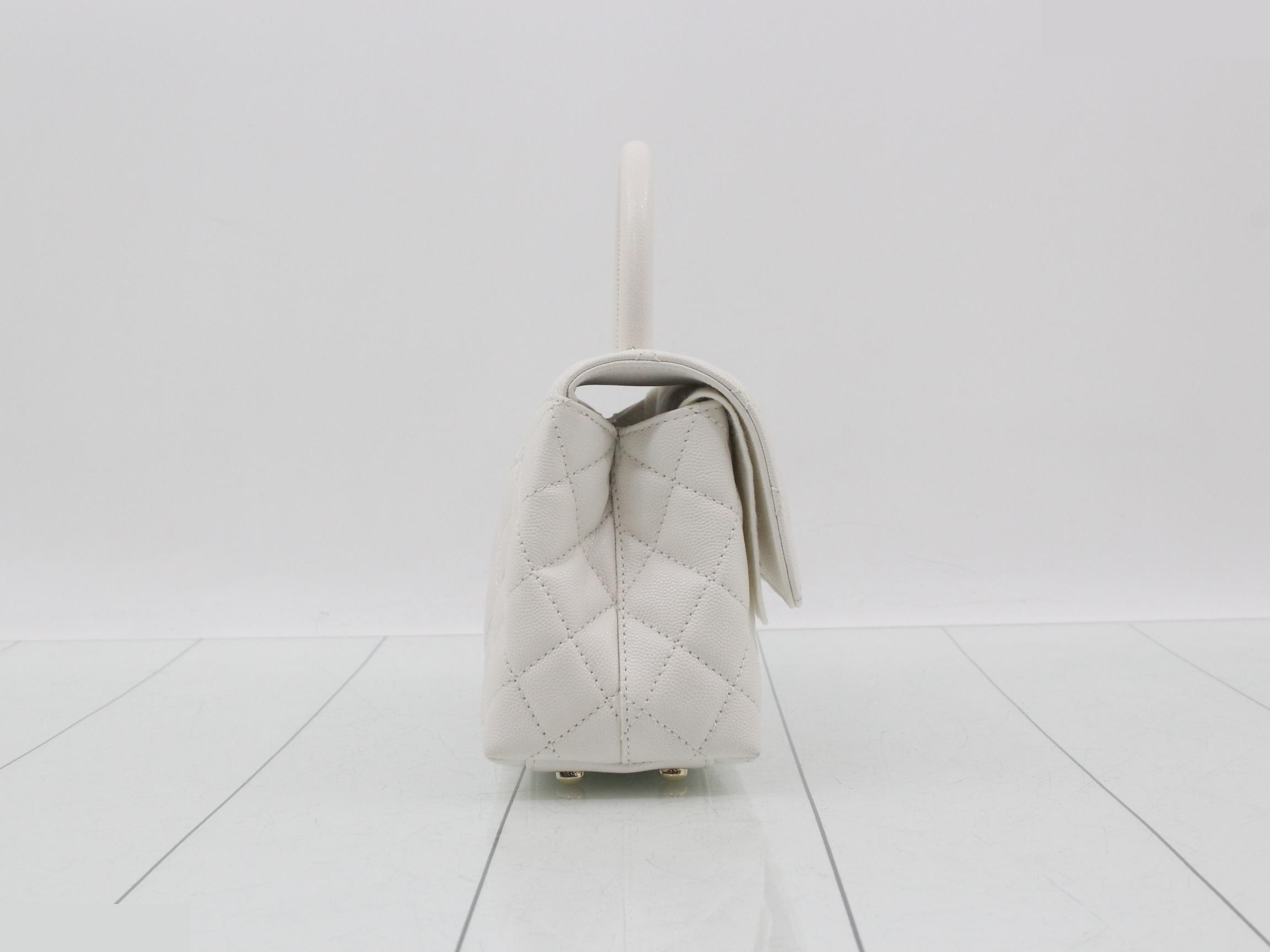 Small top-handle flap bag / Matelassé / Coco Handle XS — view 4