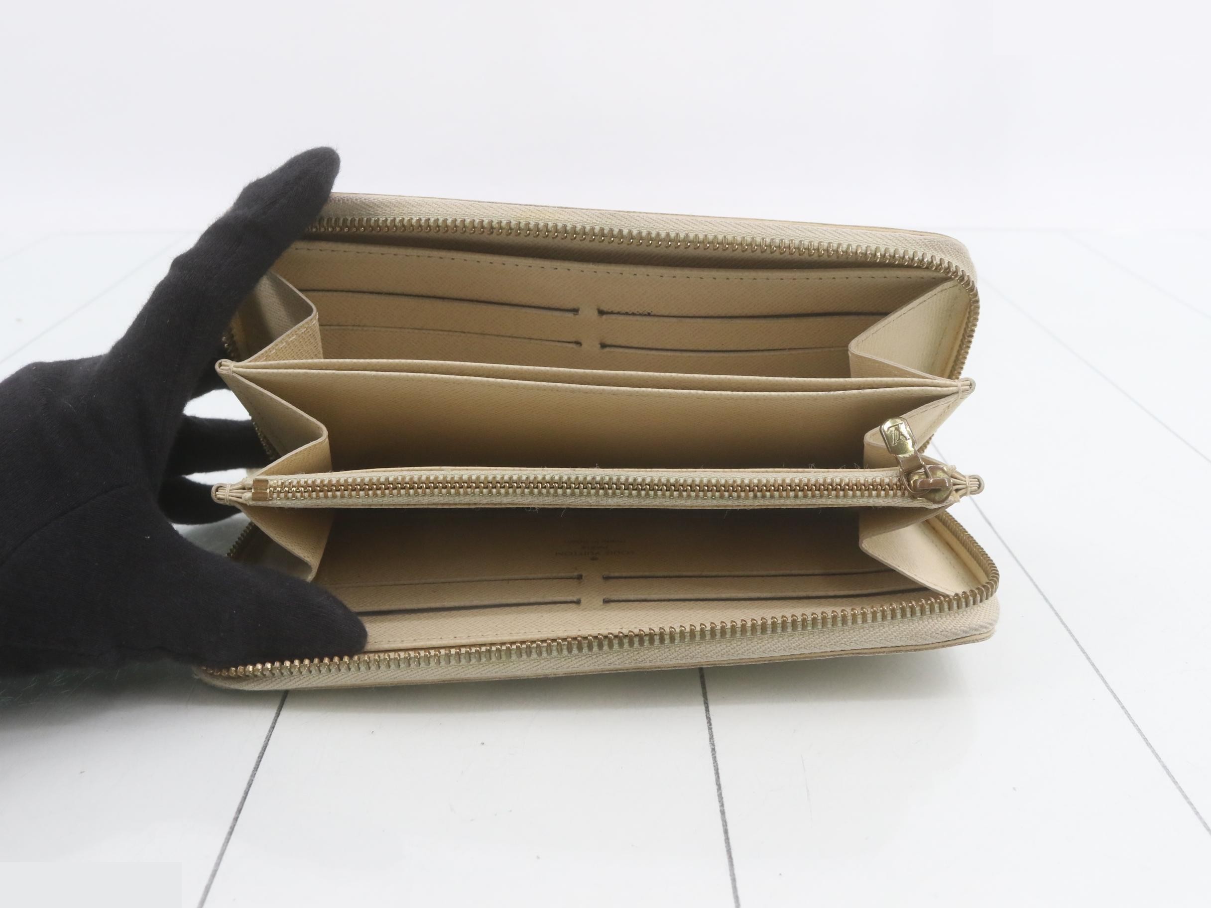 Zippy Wallet — view 4