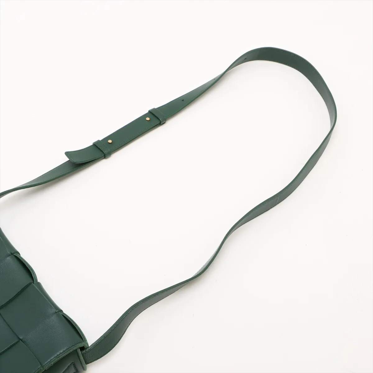 Maxi Intrecciato Cassette Leather Shoulder Bag, Green — view 5