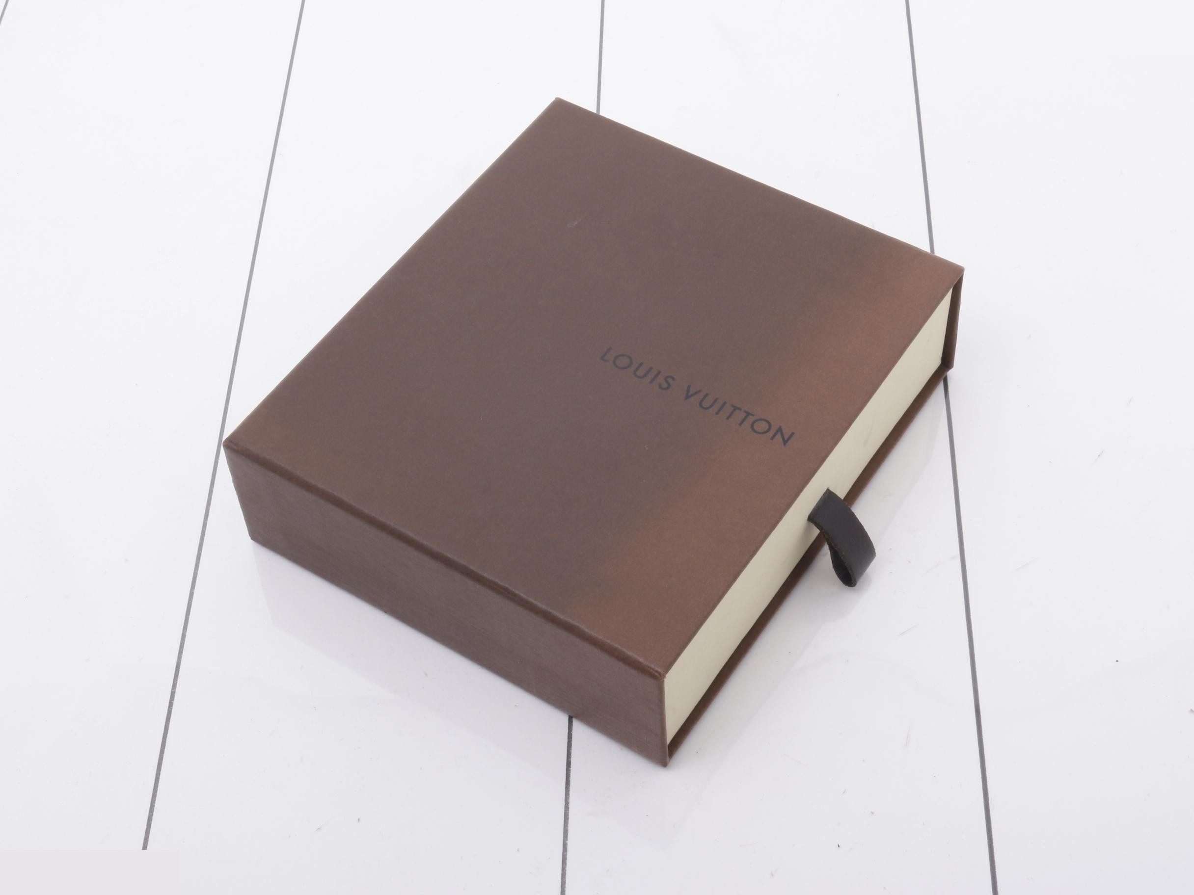 Jewelry case — view 5