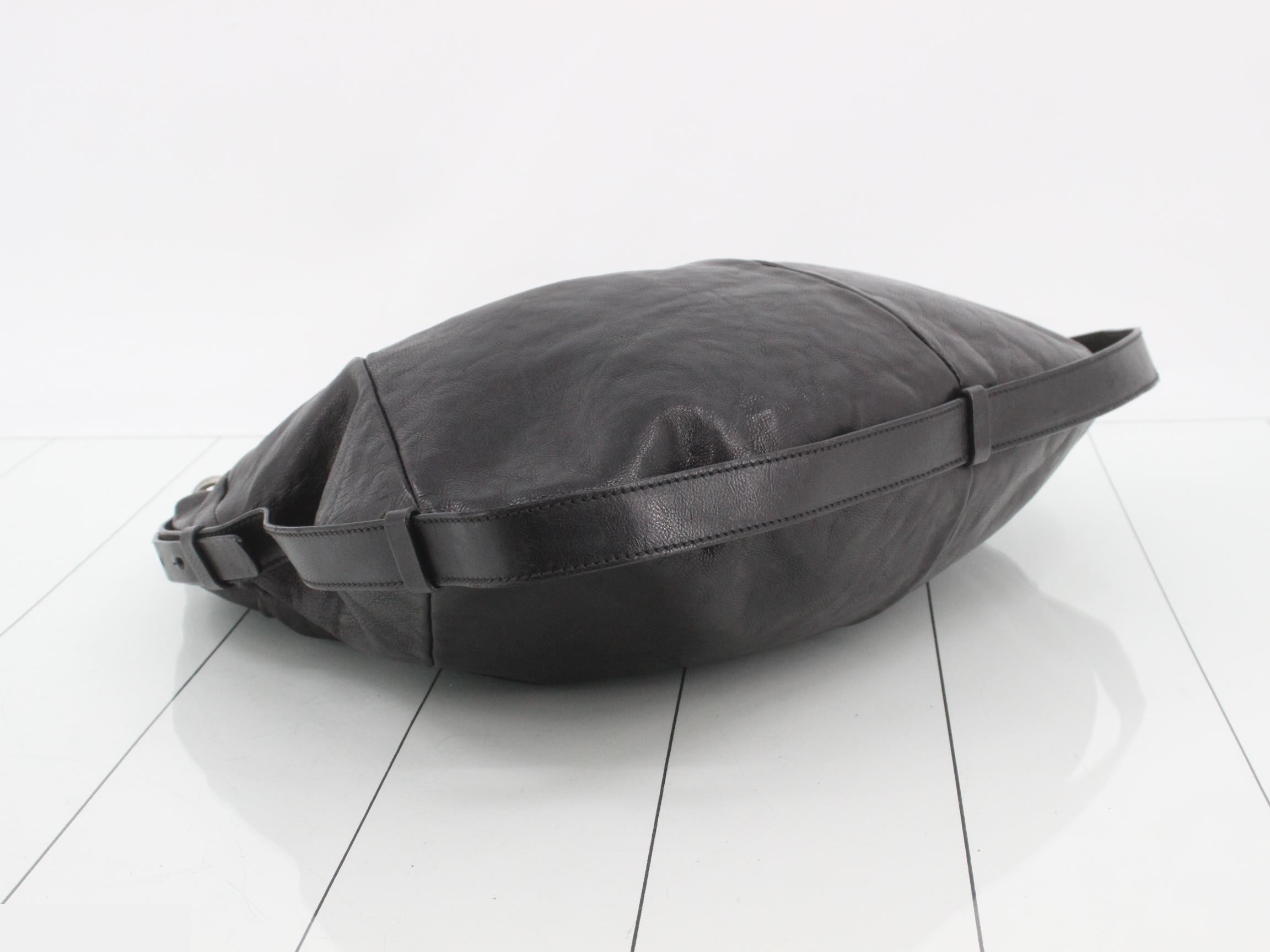 Mombasa One-Shoulder Bag, Leather, Black — view 5