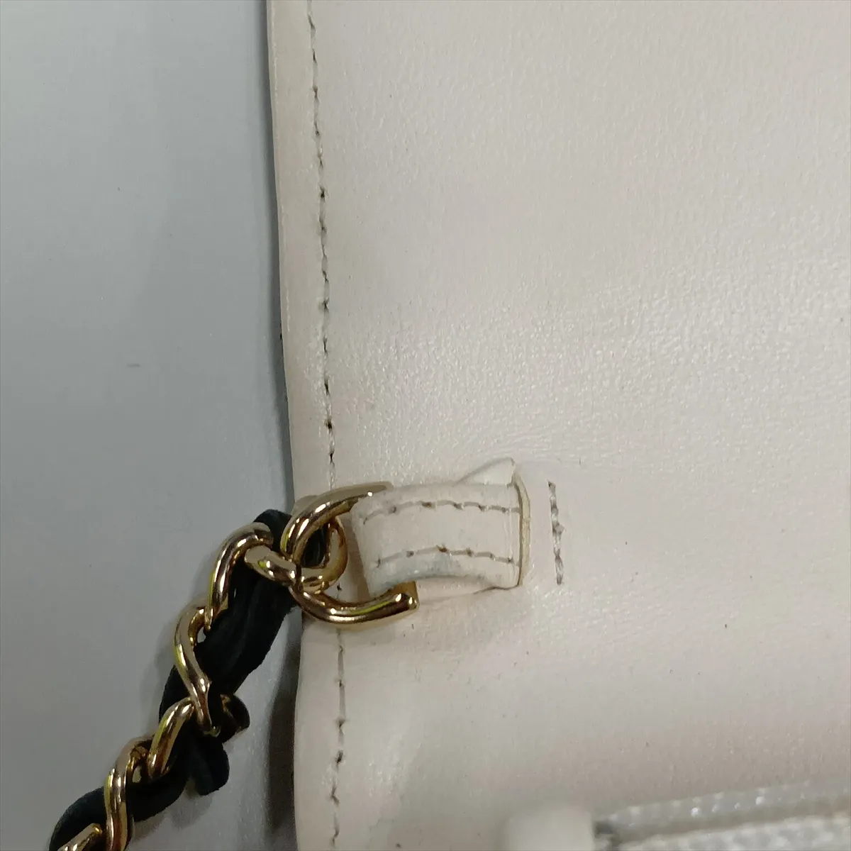 Matelassé Lambskin Chain Shoulder Bag Book Black x White Gold Hardware HL897A58 Random Plate AP2952 — view 15